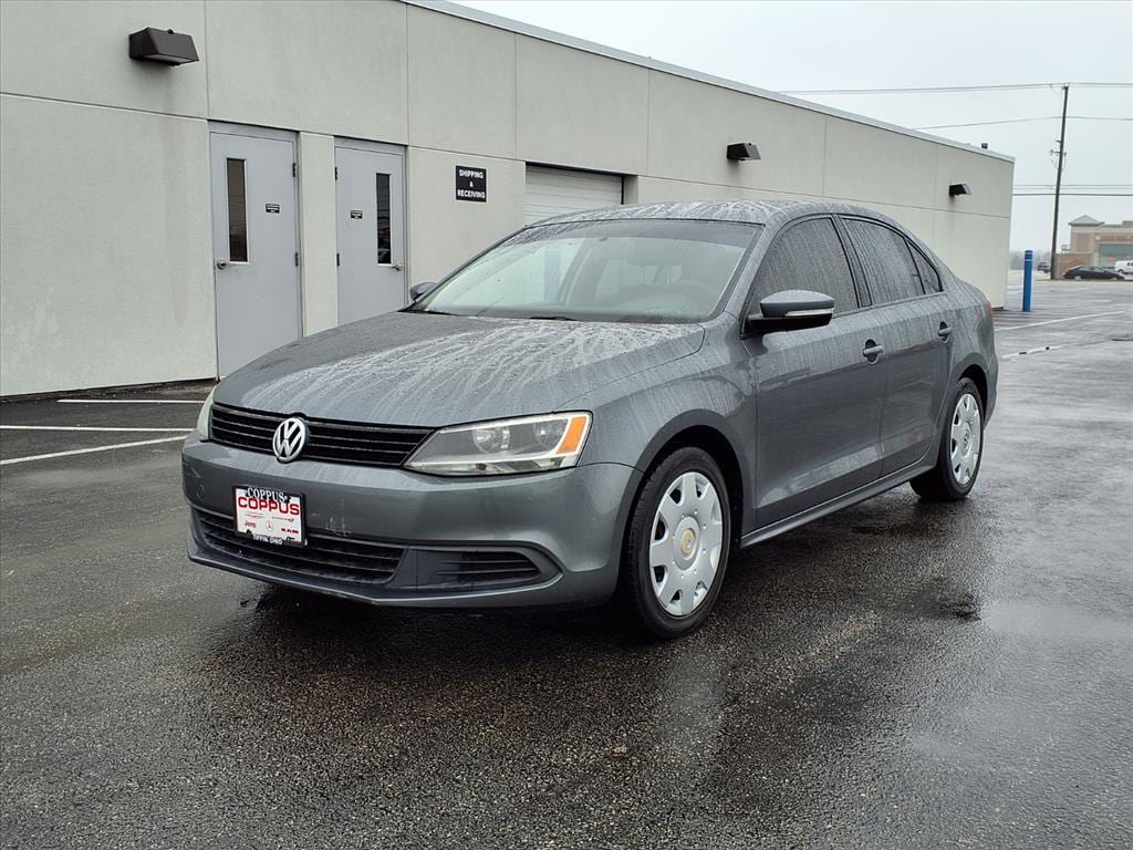 2014 Volkswagen Jetta SE's photo