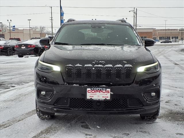 Used 2023 Jeep Cherokee Altitude Lux with VIN 1C4PJMMB2PD109755 for sale in Tiffin, OH