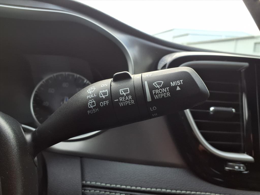 2026 Chrysler Pacifica Select - Photo 23