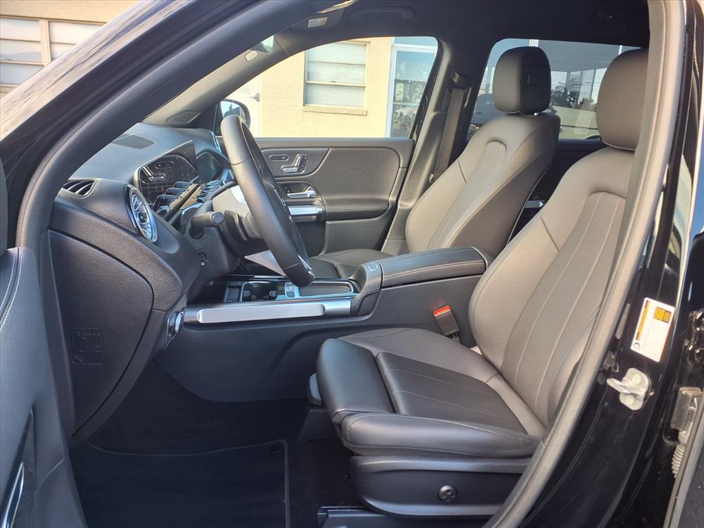 2025 Mercedes-Benz GLB Base - Photo 14