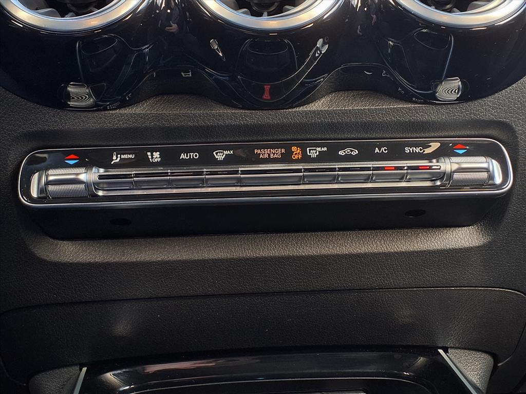 2025 Mercedes-Benz GLB Base - Photo 25