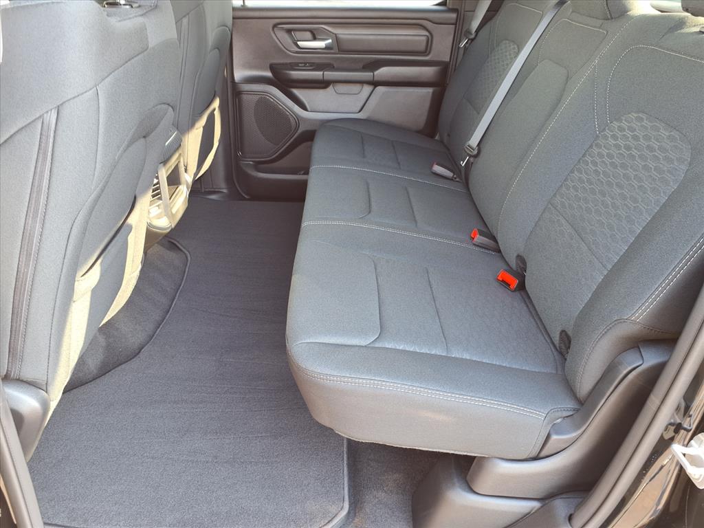 2025 RAM Ram 1500 Pickup Tradesman - Photo 14