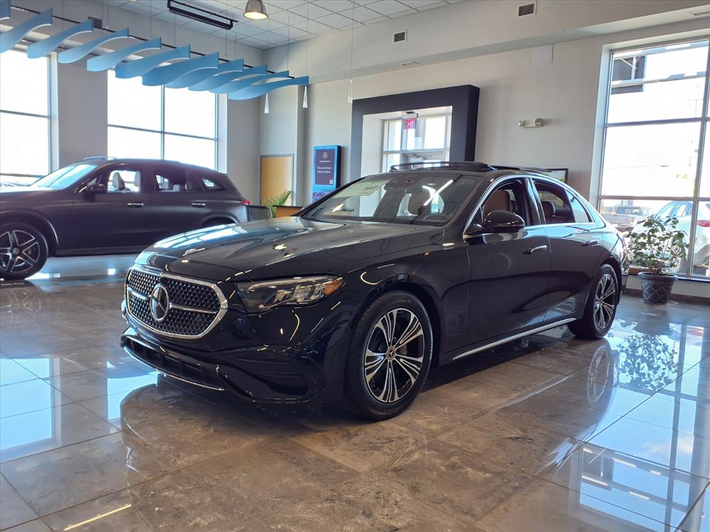 2026 Mercedes-Benz E-Class E350 4MATIC's photo