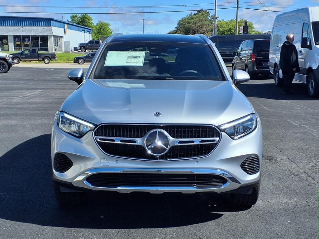 2025 Mercedes Benz GLS AMG 63 4MATIC photo 2