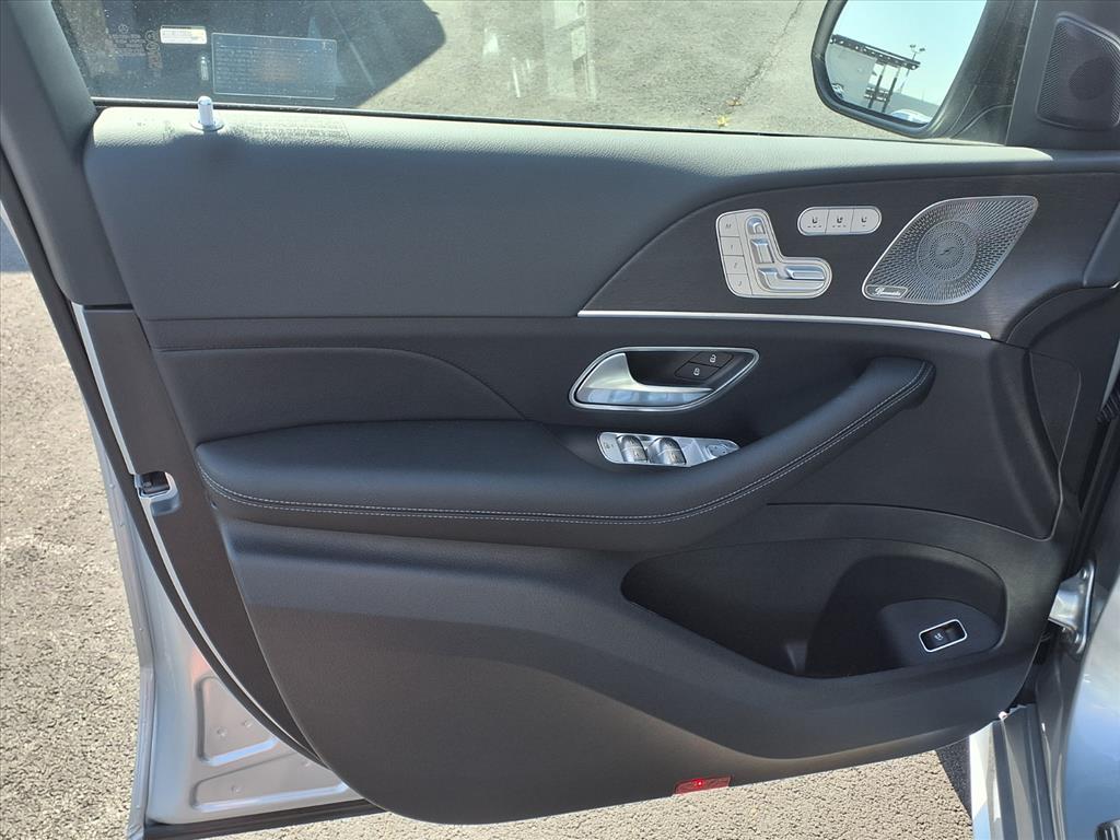 2026 Mercedes-Benz GLS Base - Photo 16