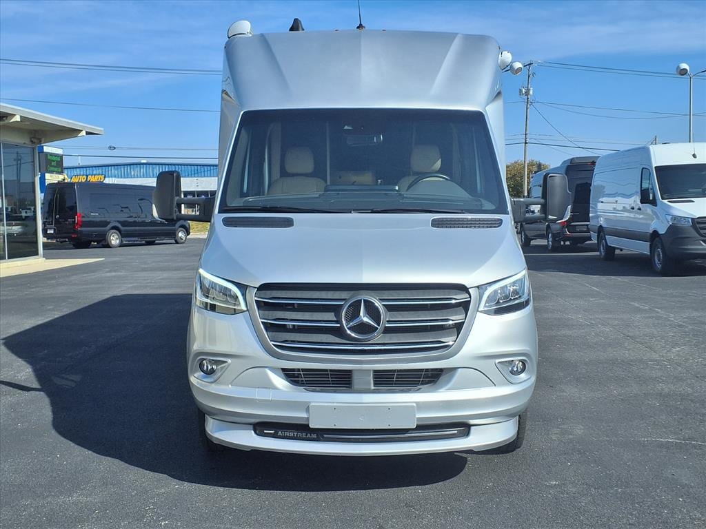 Used 2019 Mercedes-Benz Sprinter 4500 Chassis Standard Roof V6 Truck