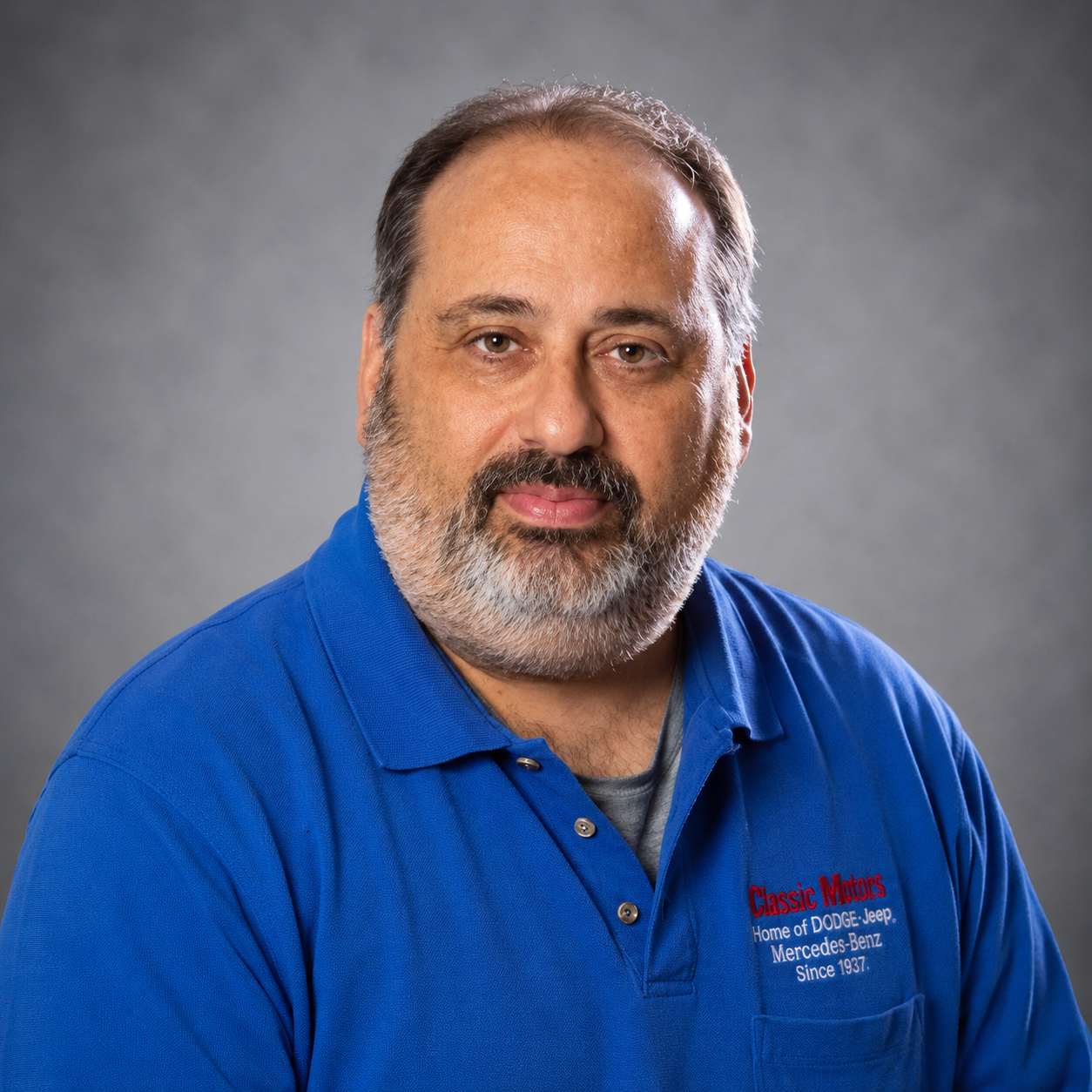 Staff member Frank Longo from ID_f0ba2b7a8559