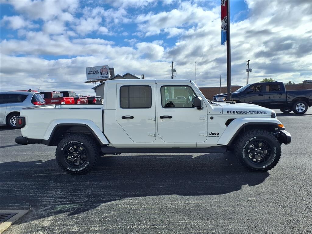 New 2025 Jeep Gladiator Sport Truck Crew Cab