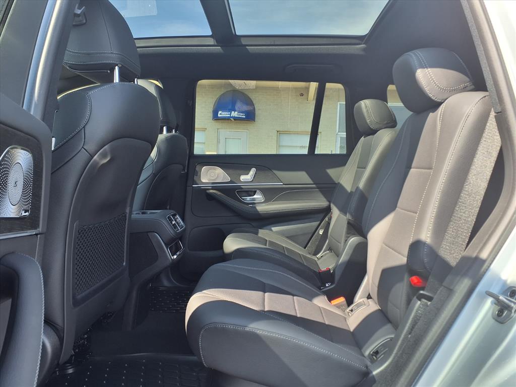 2026 Mercedes-Benz GLS Base - Photo 13