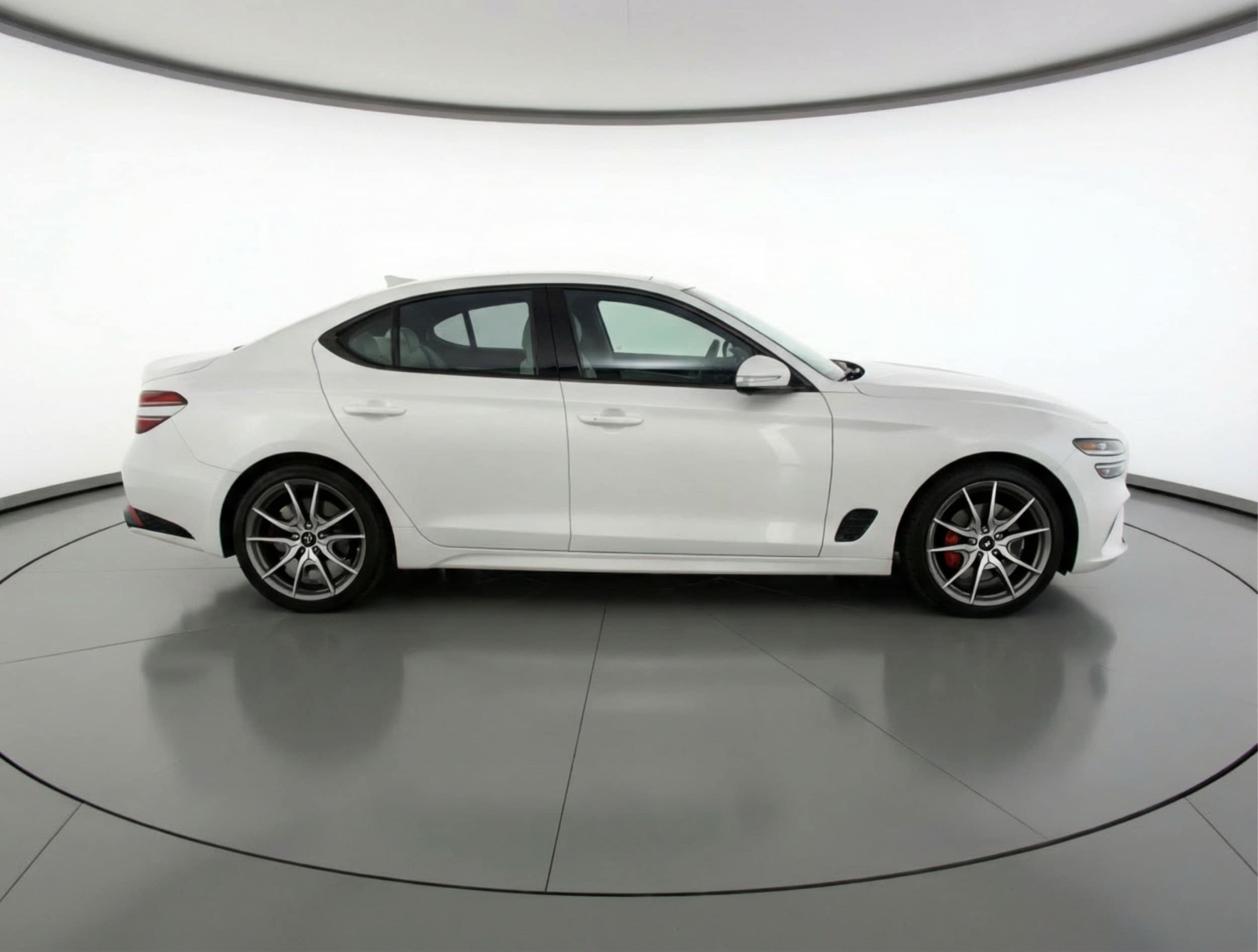 Thumbnail: 2025 Genesis G70 - 8