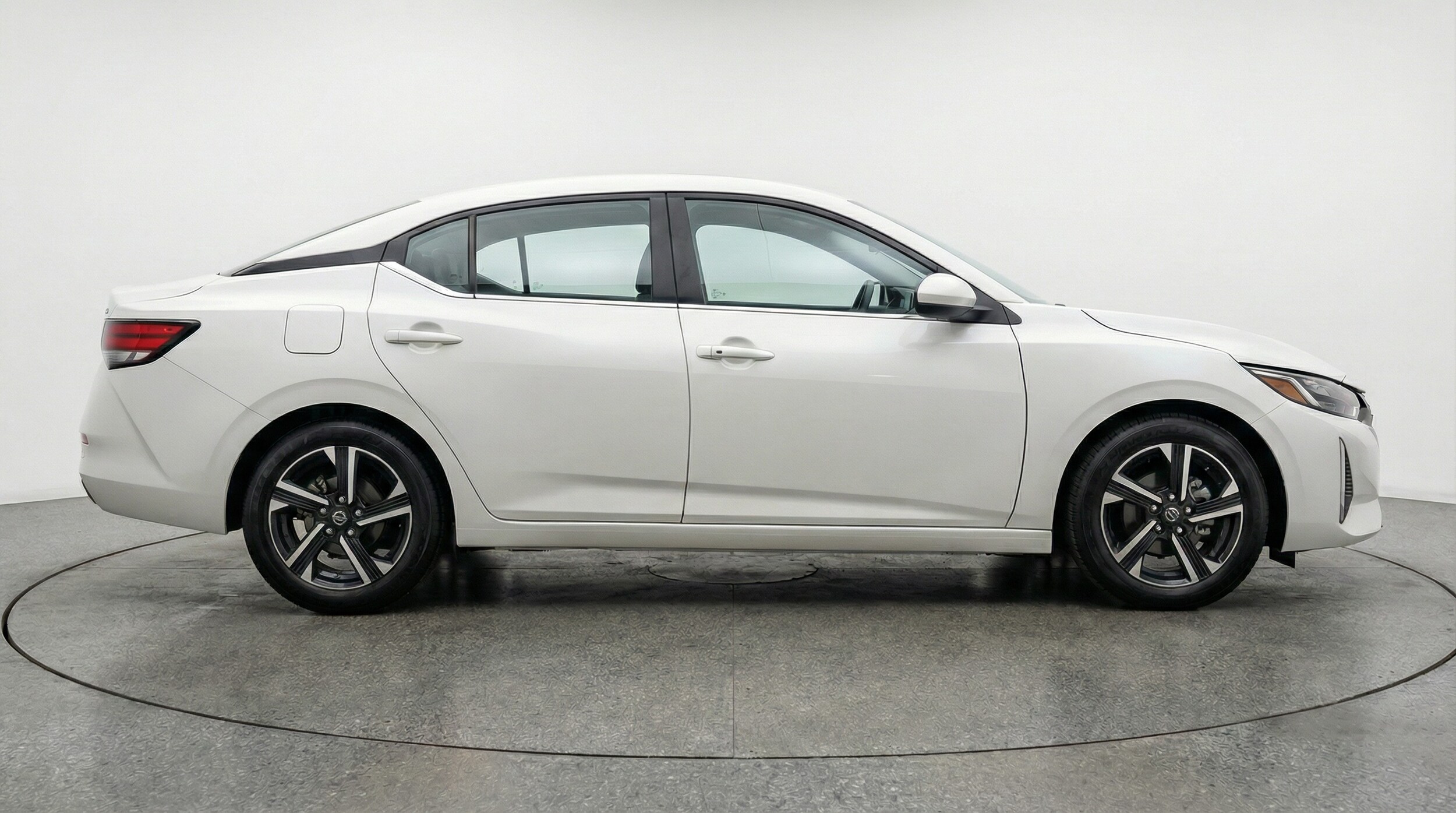 Thumbnail: 2025 Nissan Sentra - 8