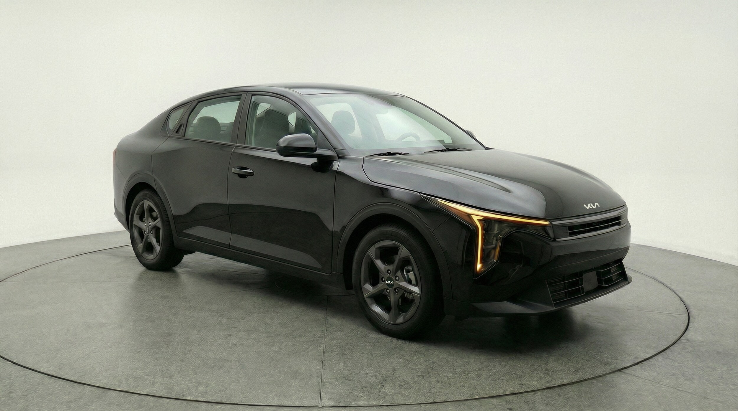 Thumbnail: 2025 Kia K4 - 1