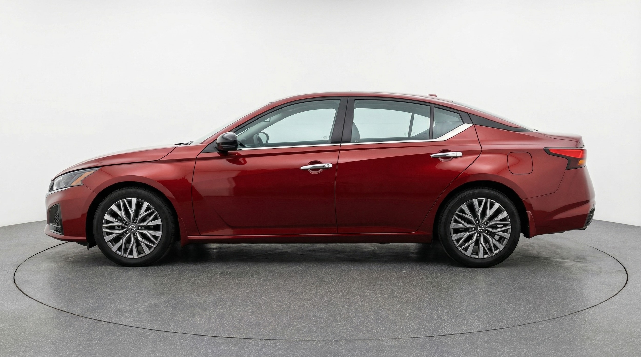 Thumbnail: 2025 Nissan Altima - 4