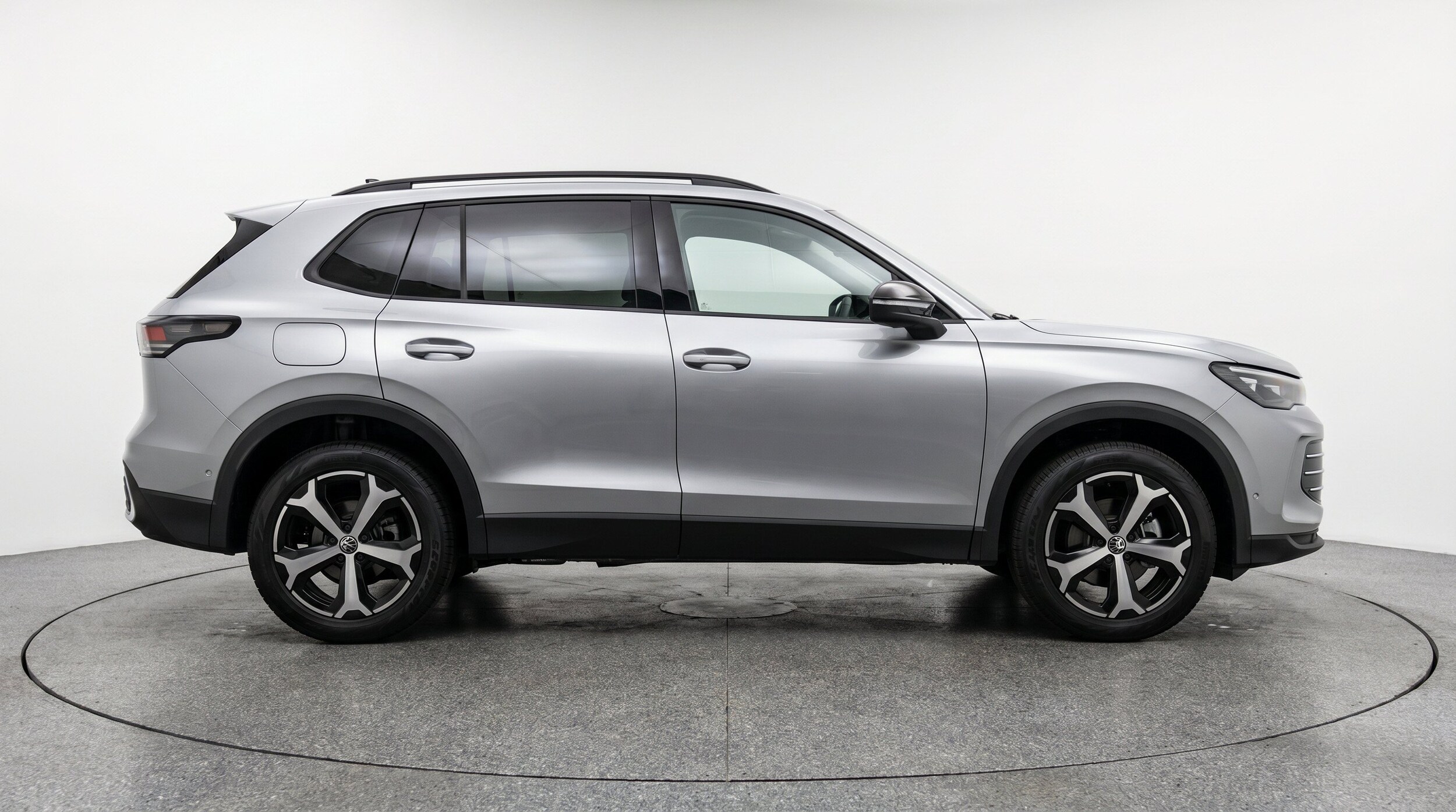 Thumbnail: 2026 Volkswagen Tiguan - 11
