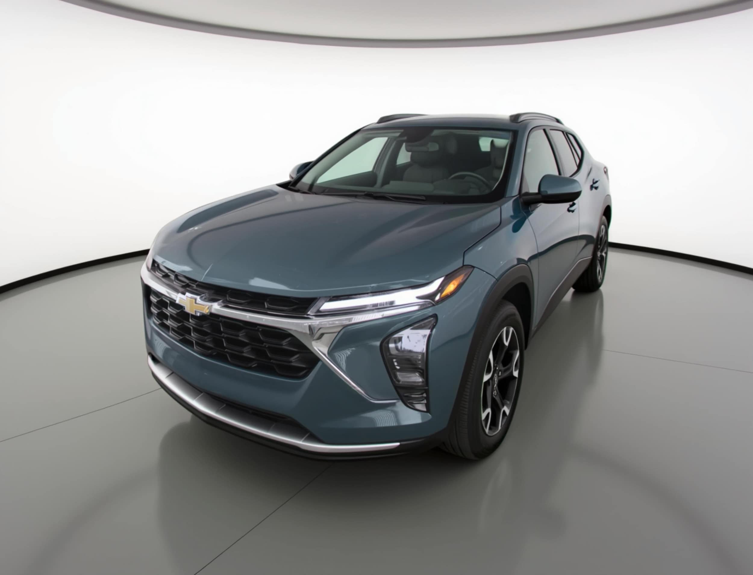 Thumbnail: 2025 Chevrolet Trax - 3