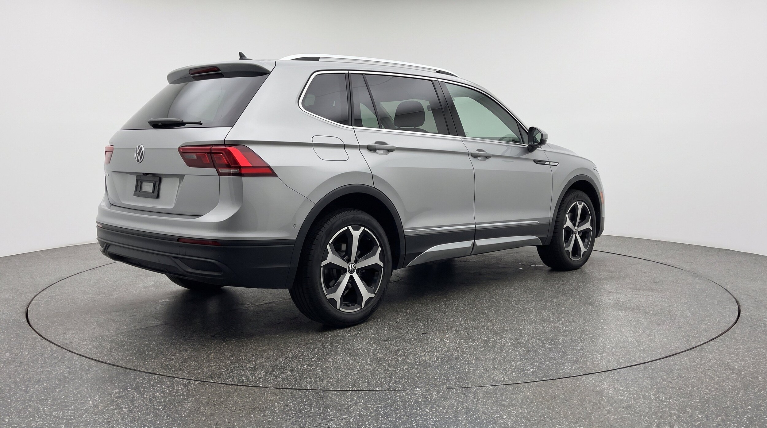 Thumbnail: 2026 Volkswagen Tiguan - 9