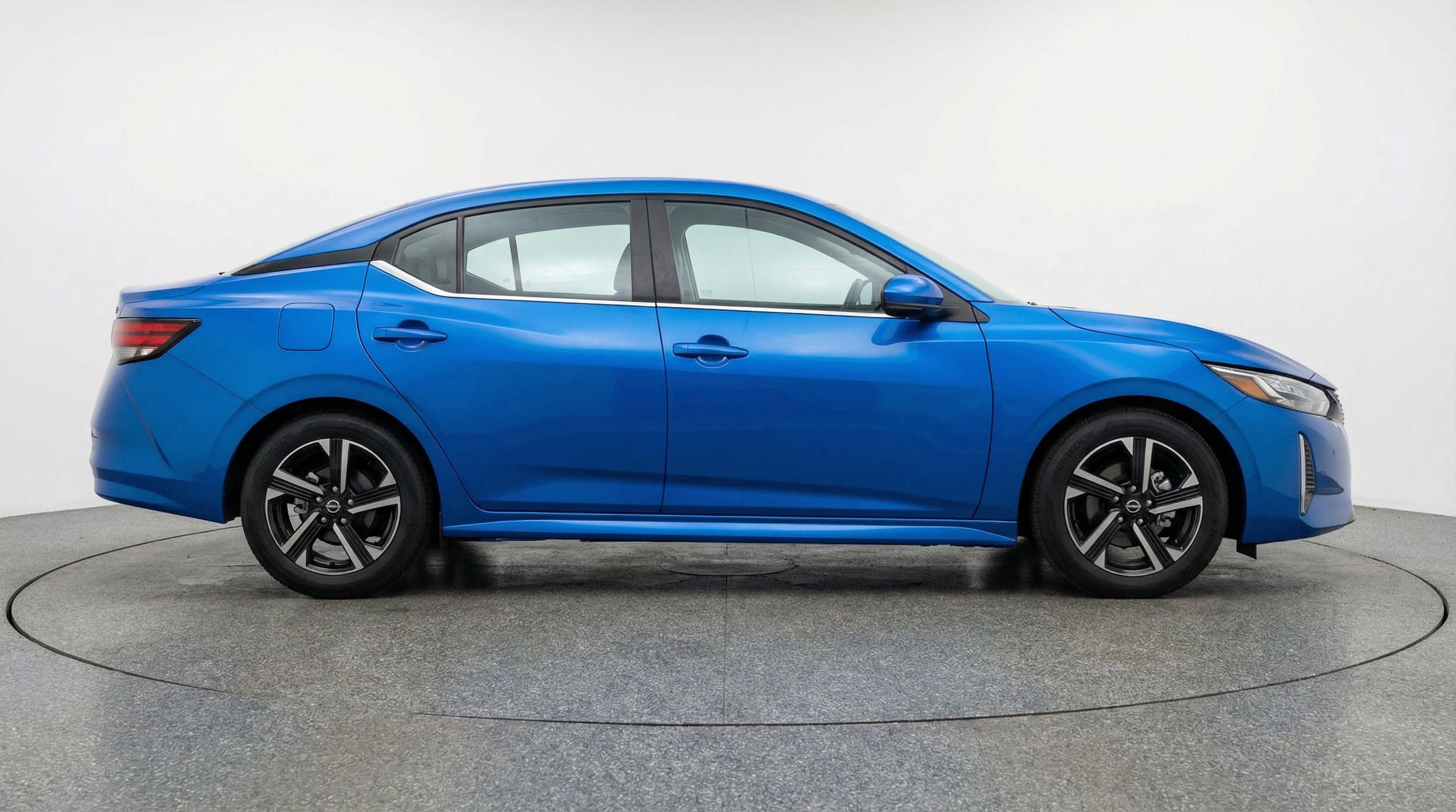 Thumbnail: 2025 Nissan Sentra - 8