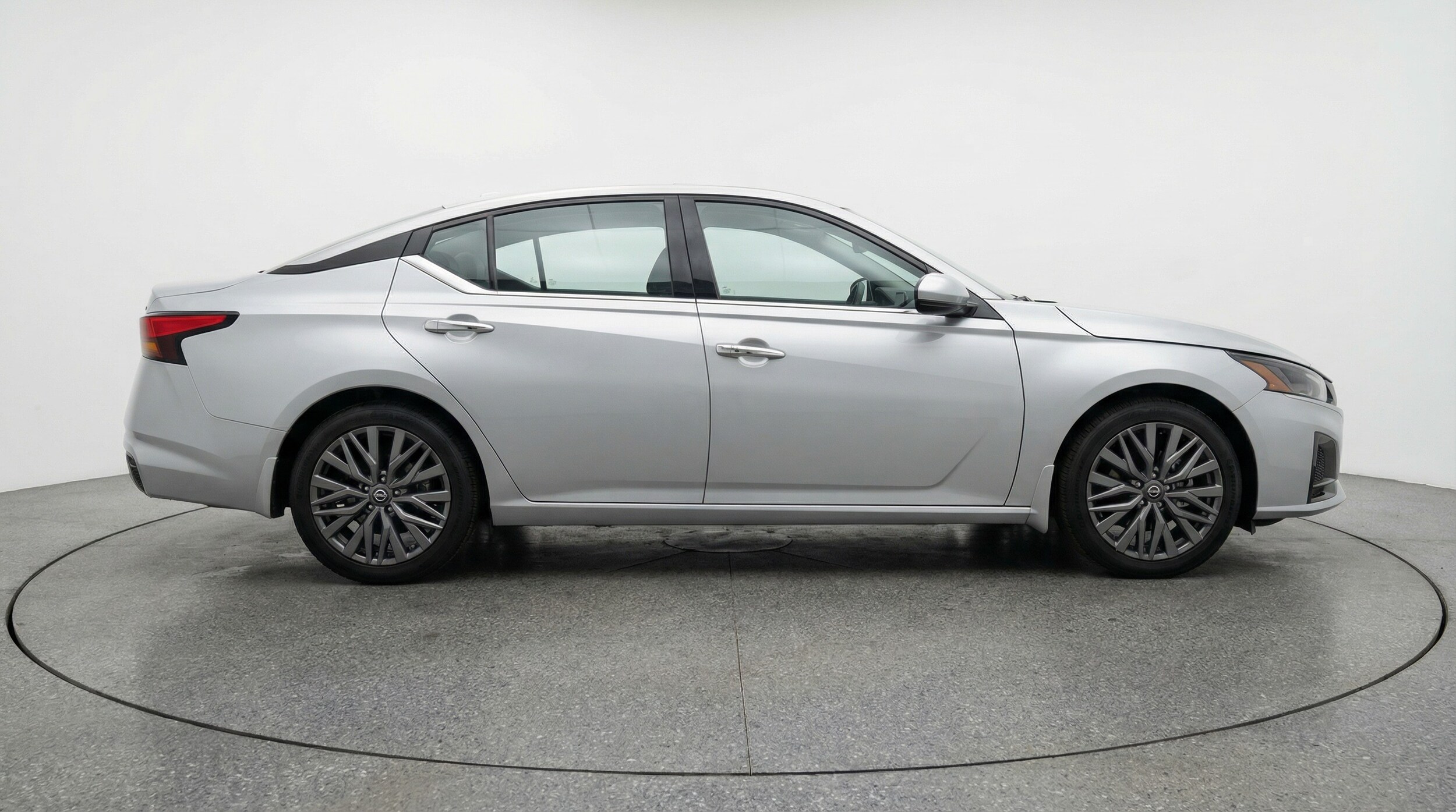 Thumbnail: 2025 Nissan Altima - 8