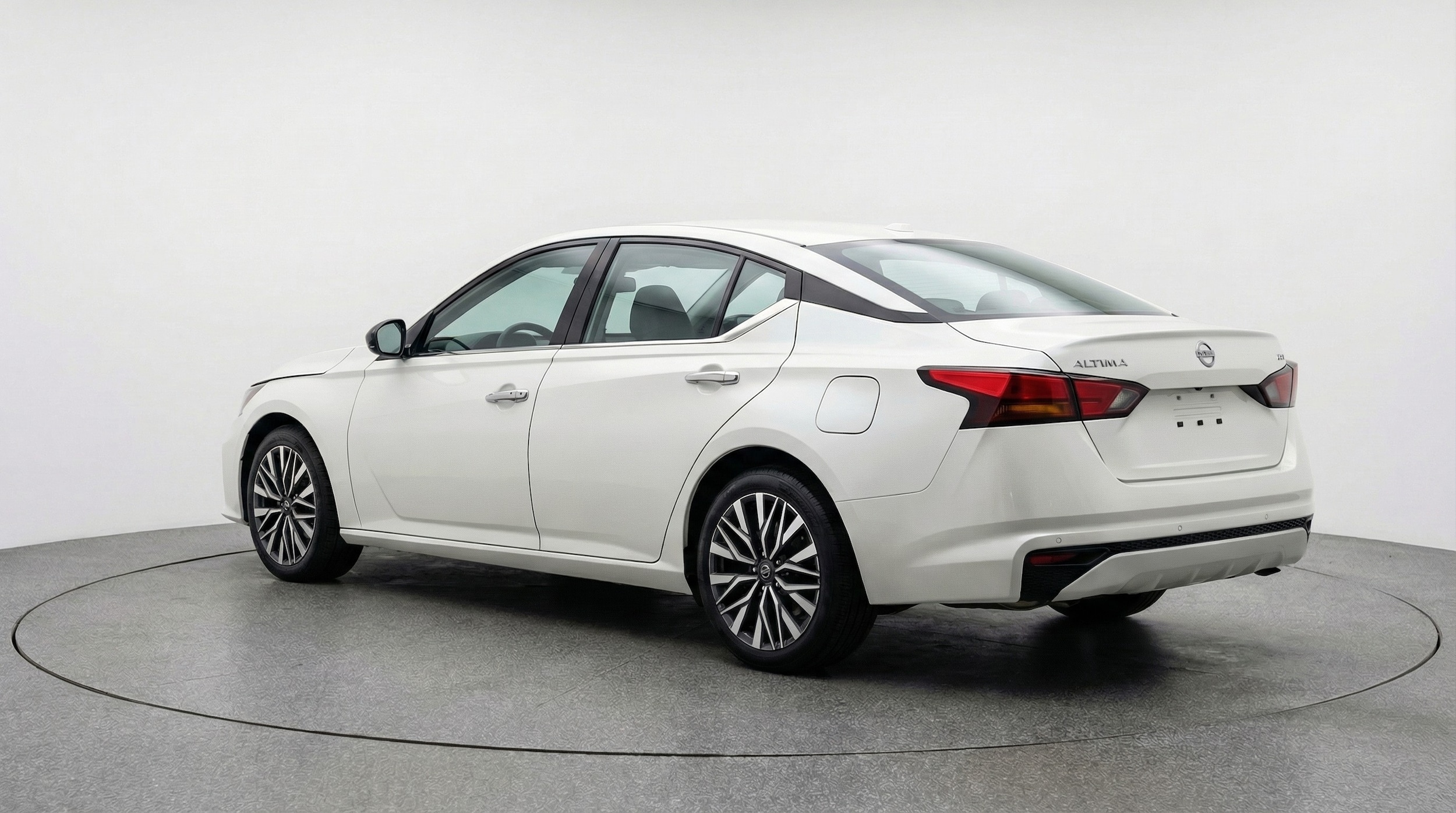 Thumbnail: 2025 Nissan Altima - 5