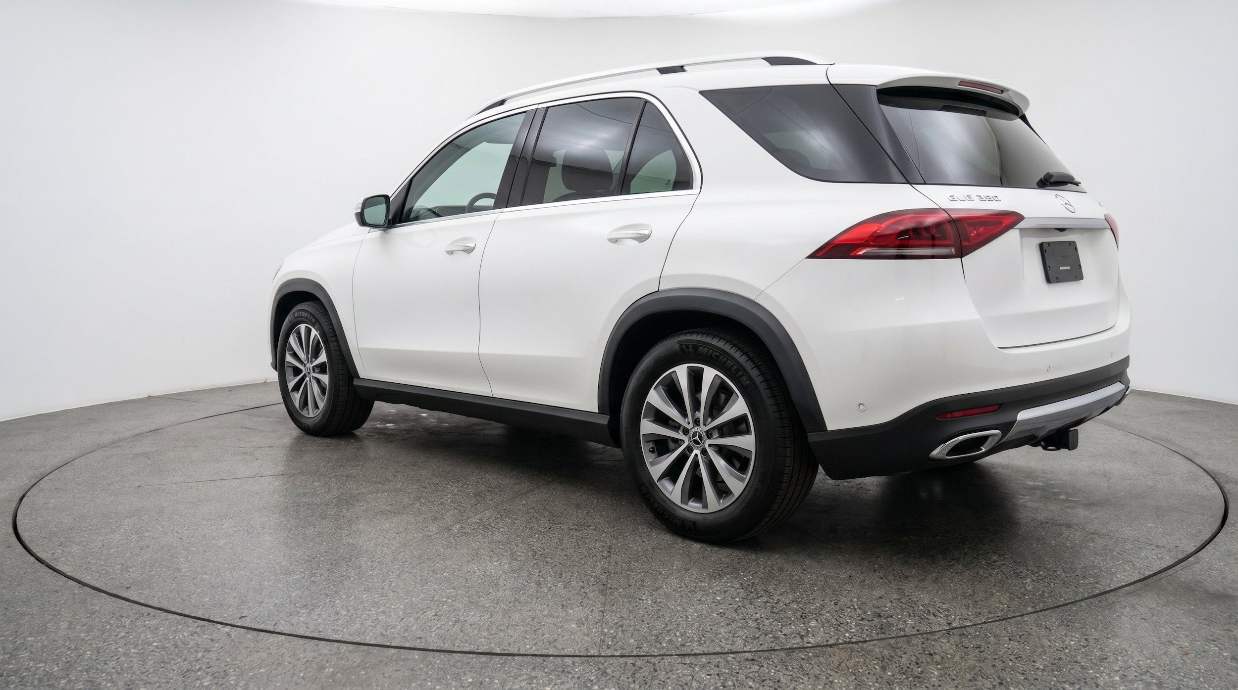 Thumbnail: 2026 Mercedes-Benz GLE - 6