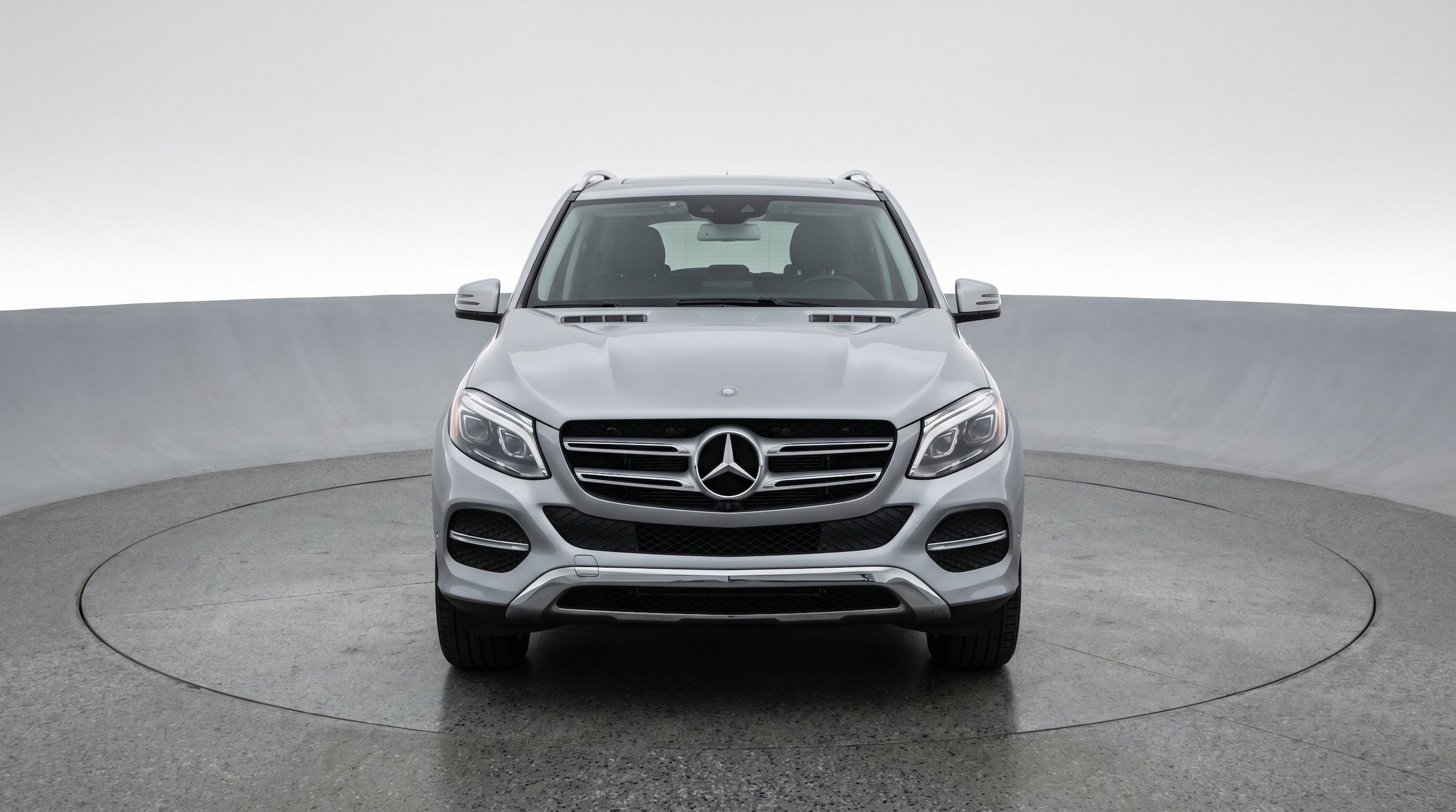 Thumbnail: 2026 Mercedes-Benz GLE - 2