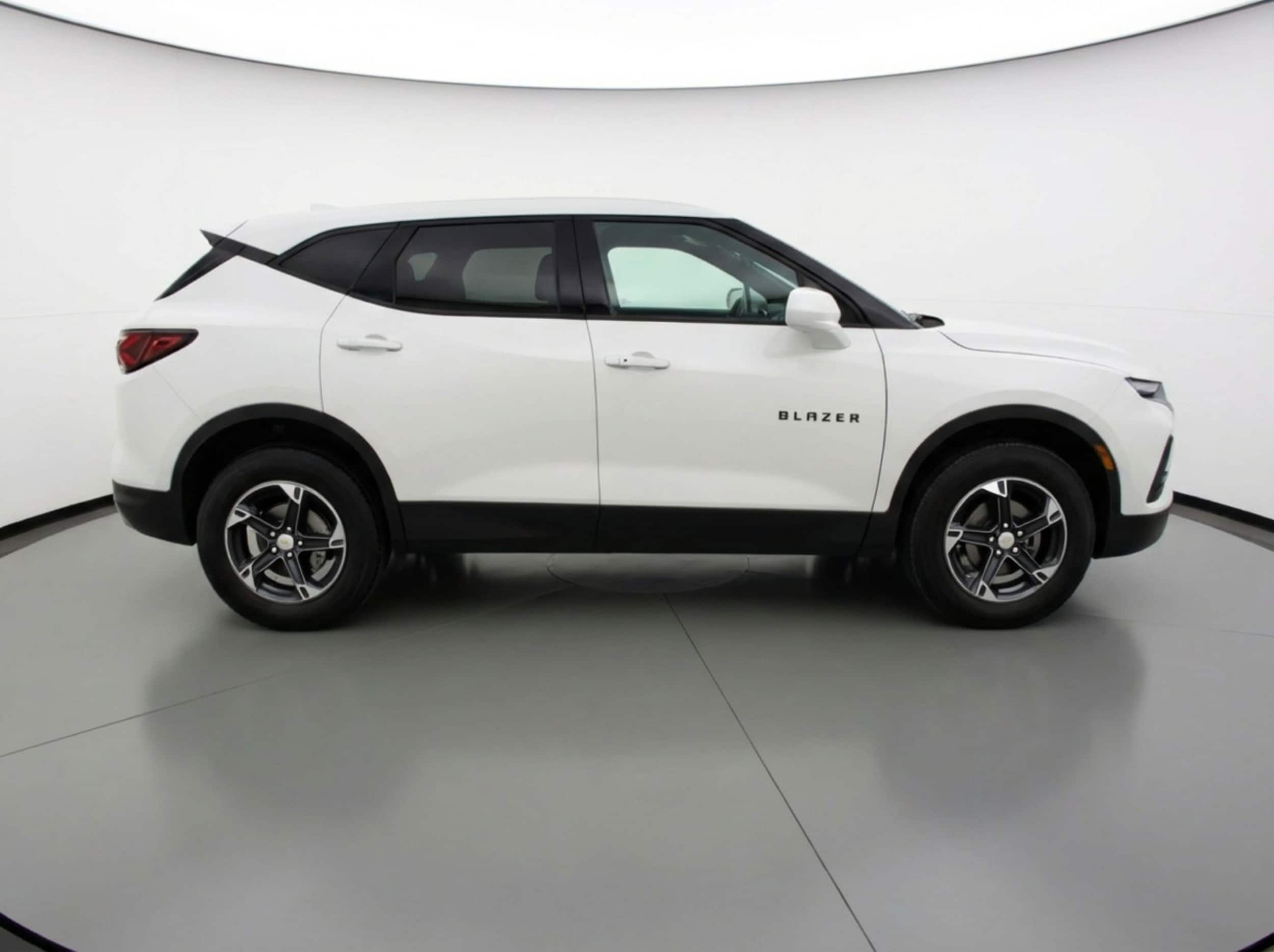 Thumbnail: 2025 Chevrolet Blazer - 8