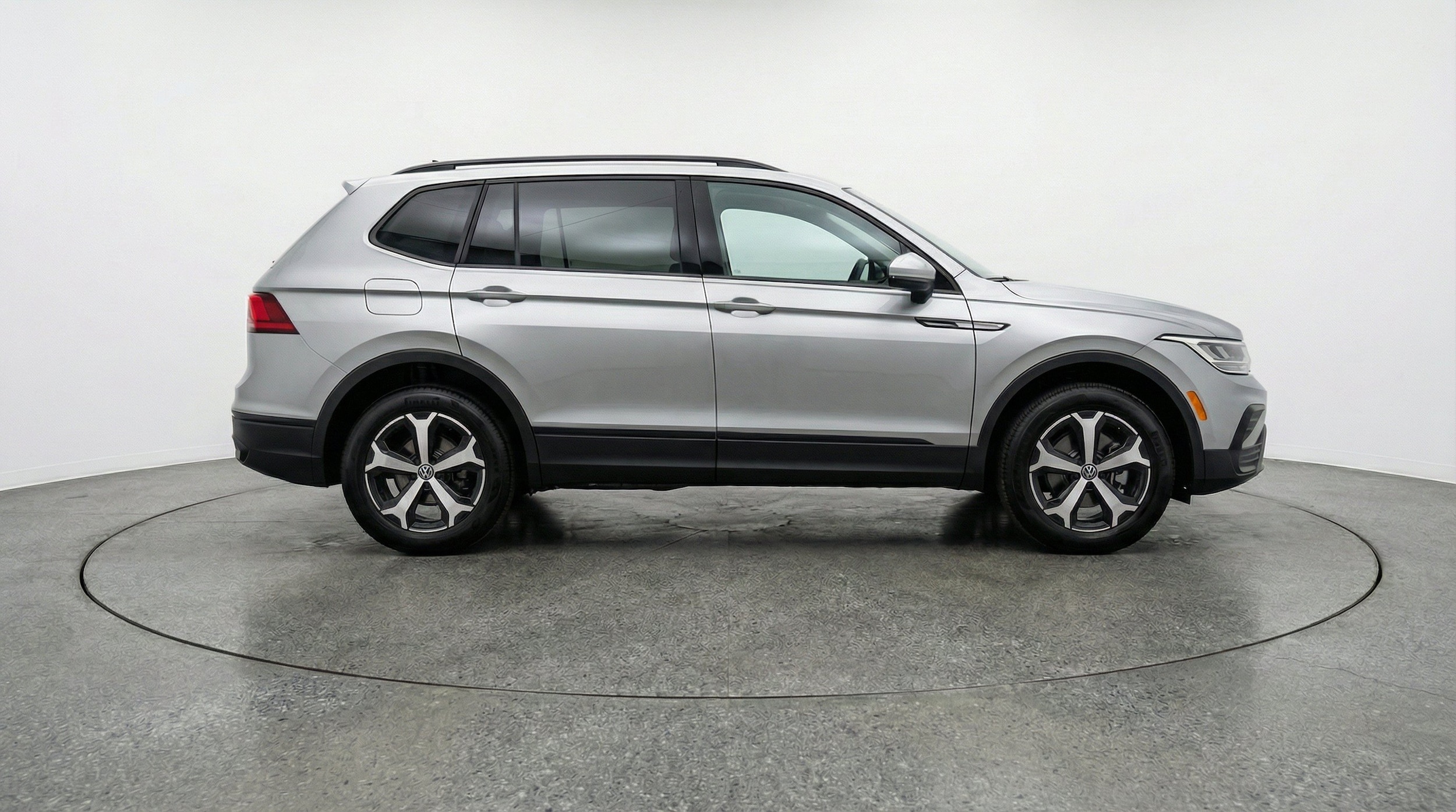 Thumbnail: 2026 Volkswagen Tiguan - 11