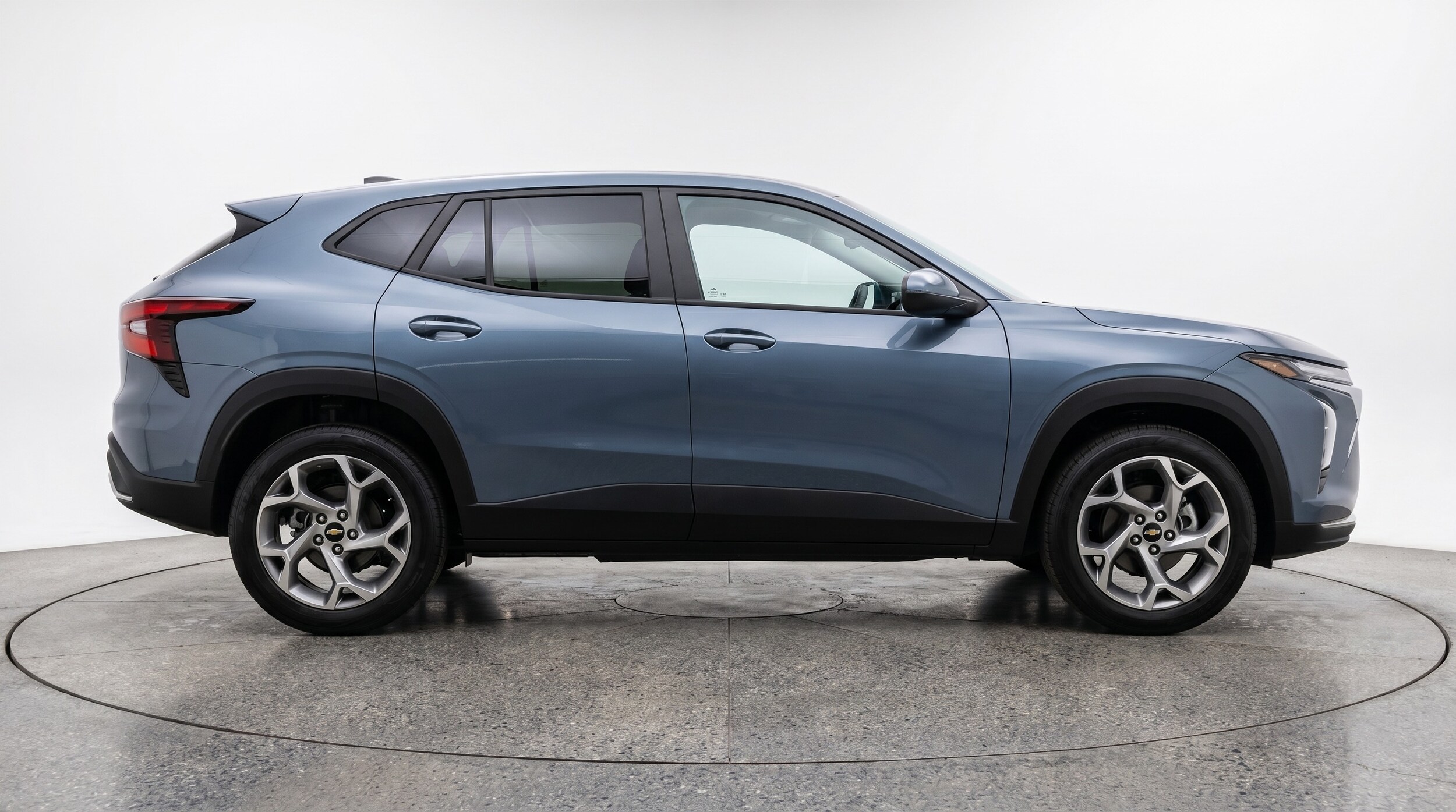 Thumbnail: 2025 Chevrolet Trax - 8