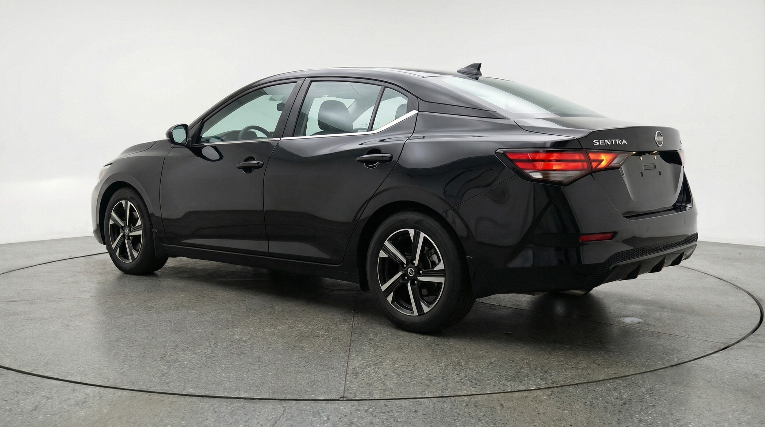 Thumbnail: 2025 Nissan Sentra - 5