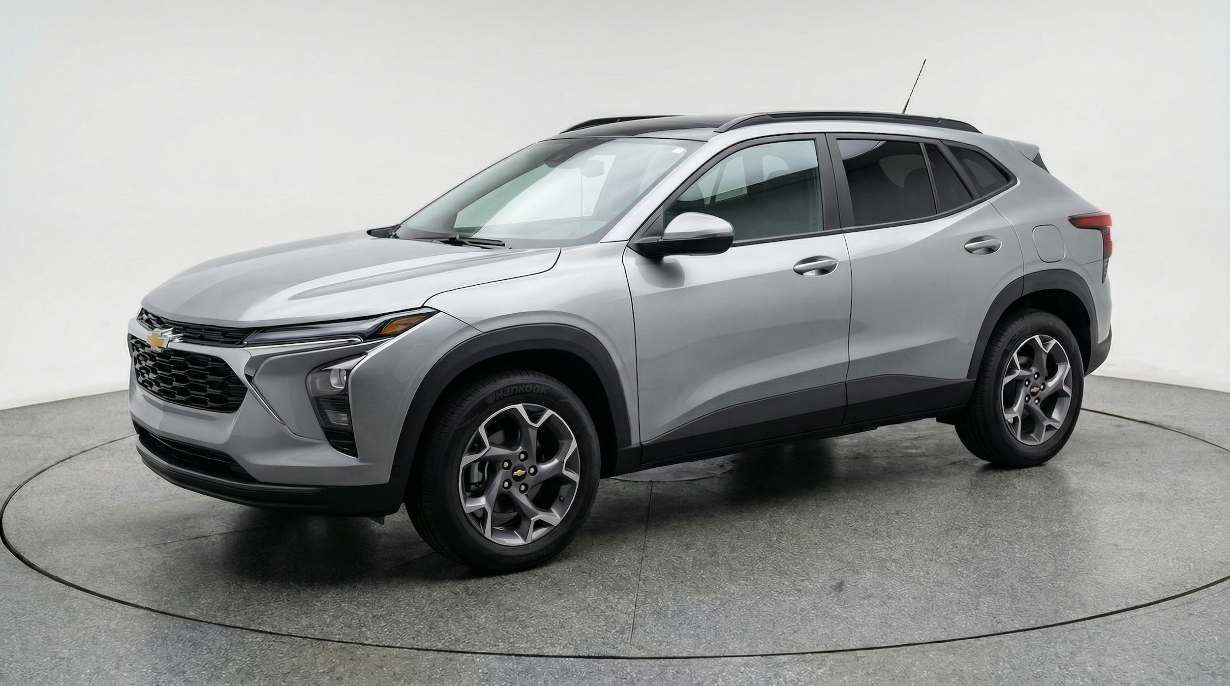 Thumbnail: 2025 Chevrolet Trax - 3