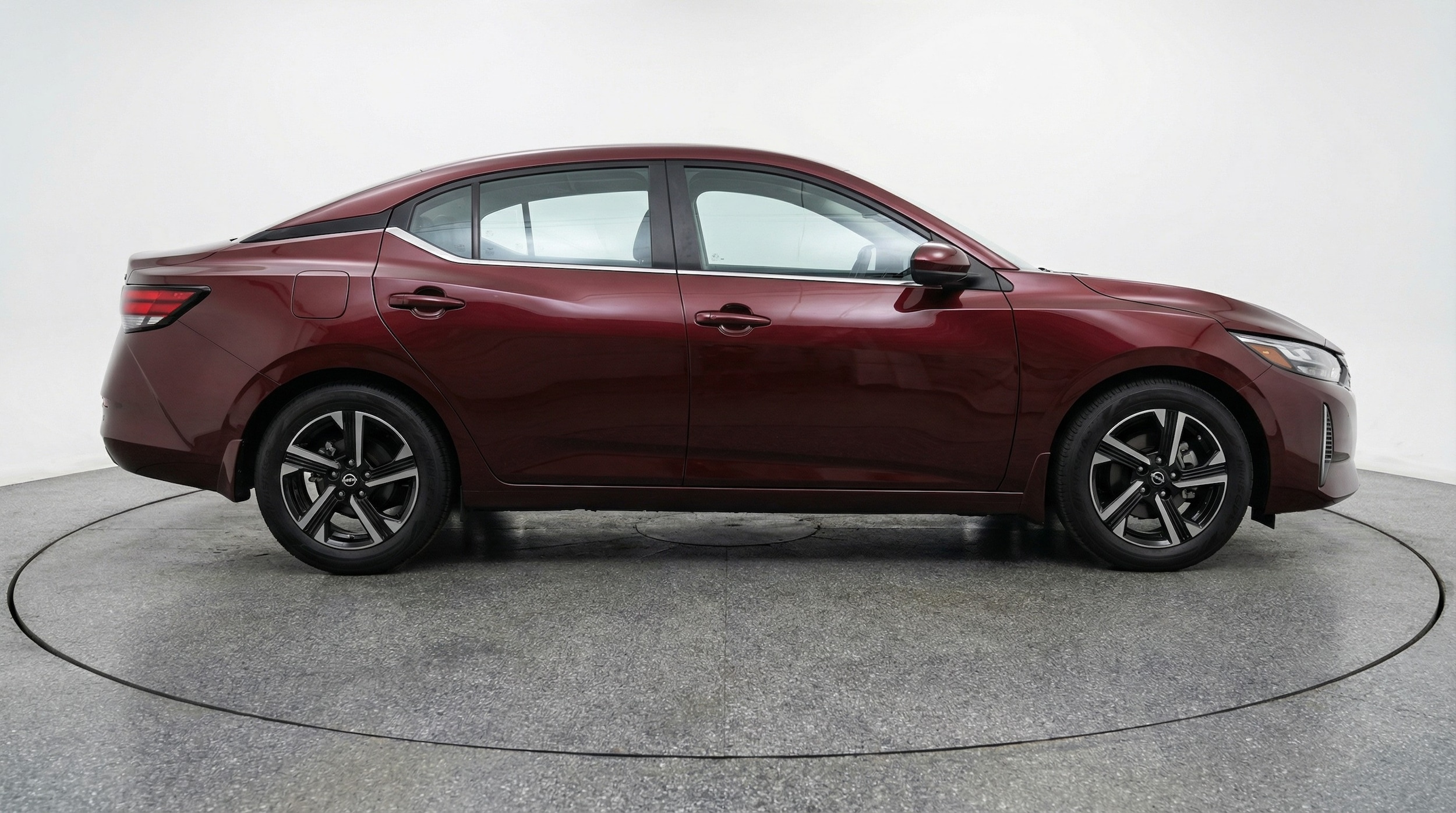 Thumbnail: 2025 Nissan Sentra - 8