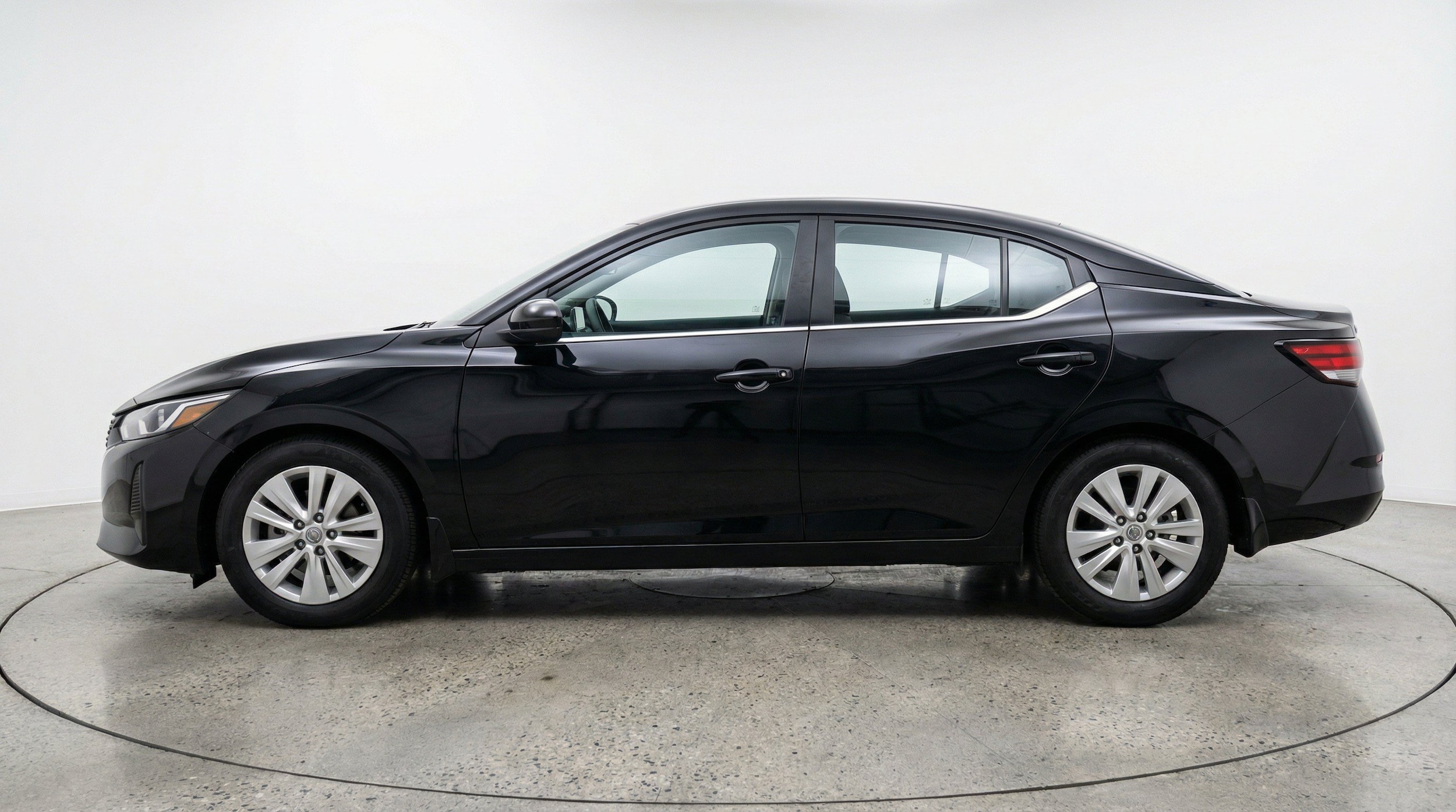 Thumbnail: 2025 Nissan Sentra - 5