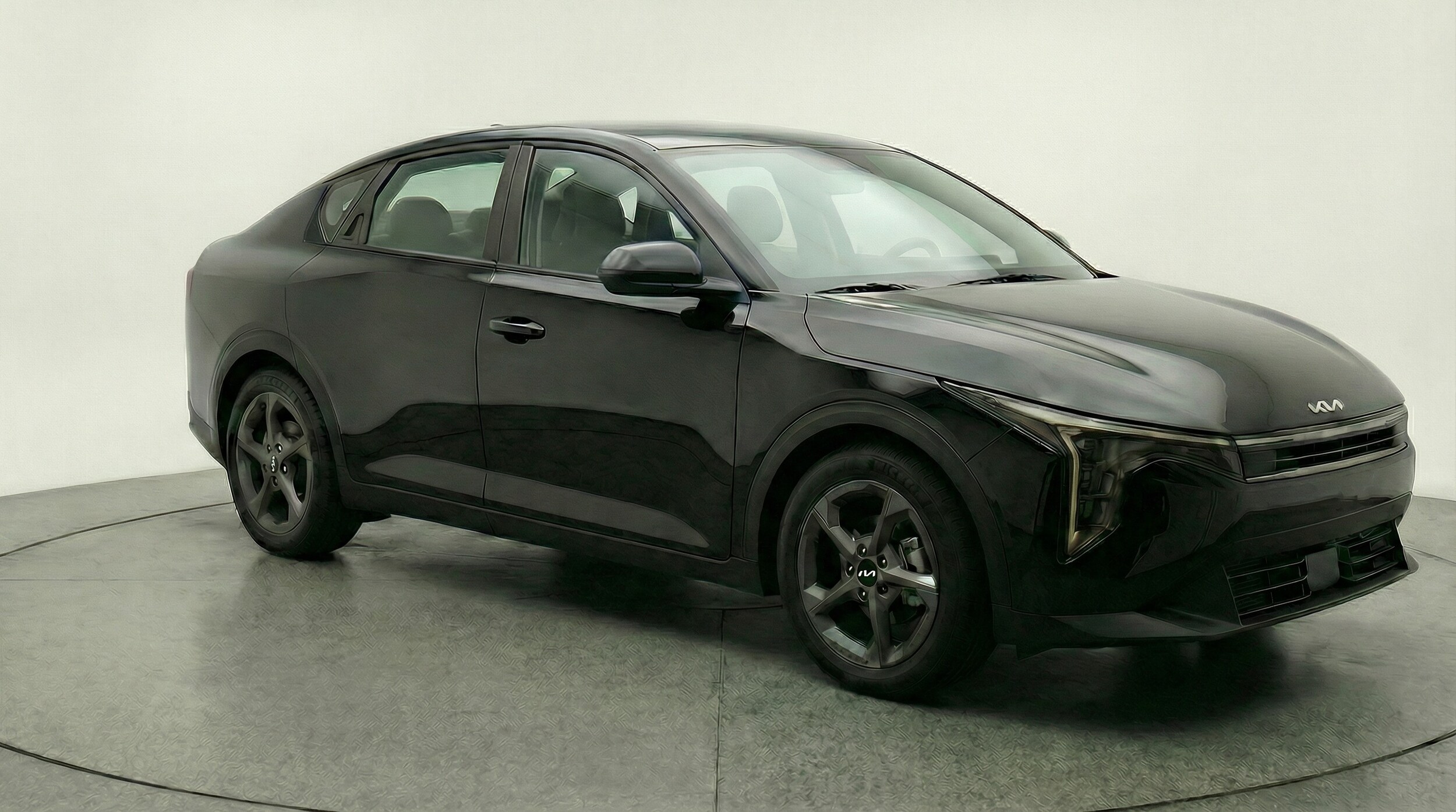 Thumbnail: 2025 Kia K4 - 1