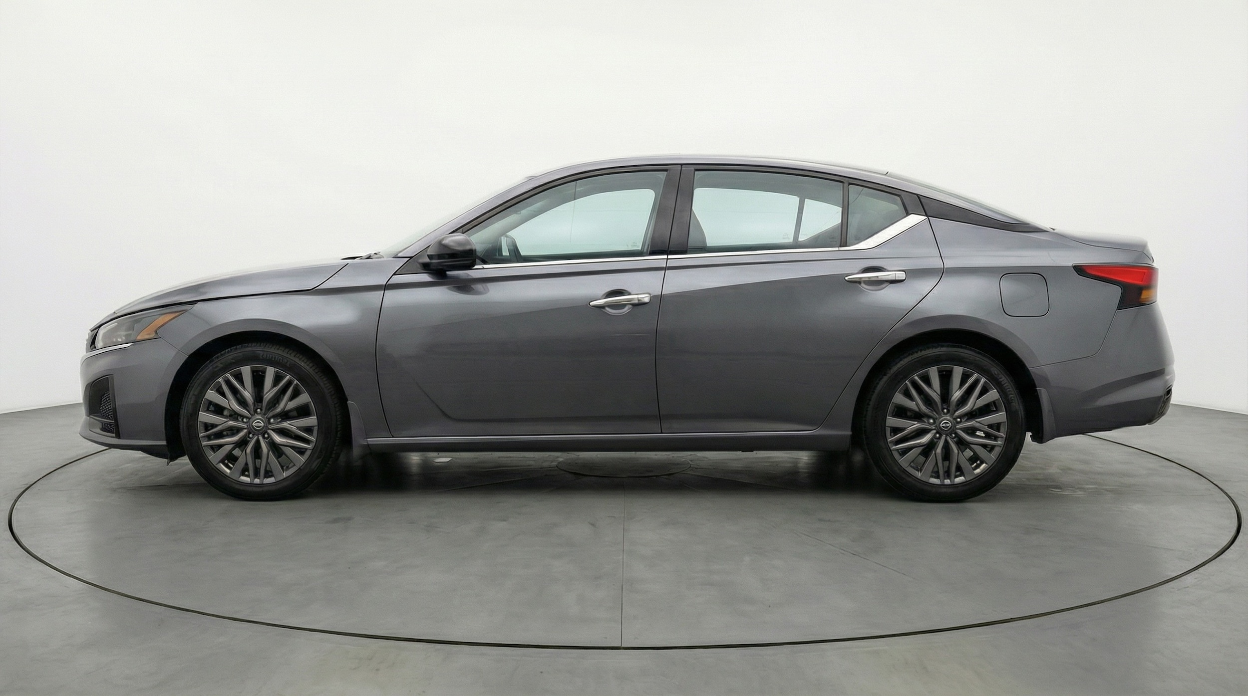 Thumbnail: 2025 Nissan Altima - 4