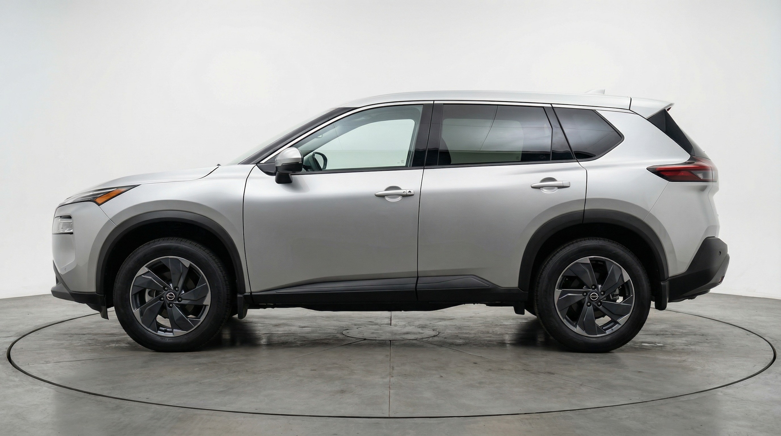 Thumbnail: 2025 Nissan Rogue - 4