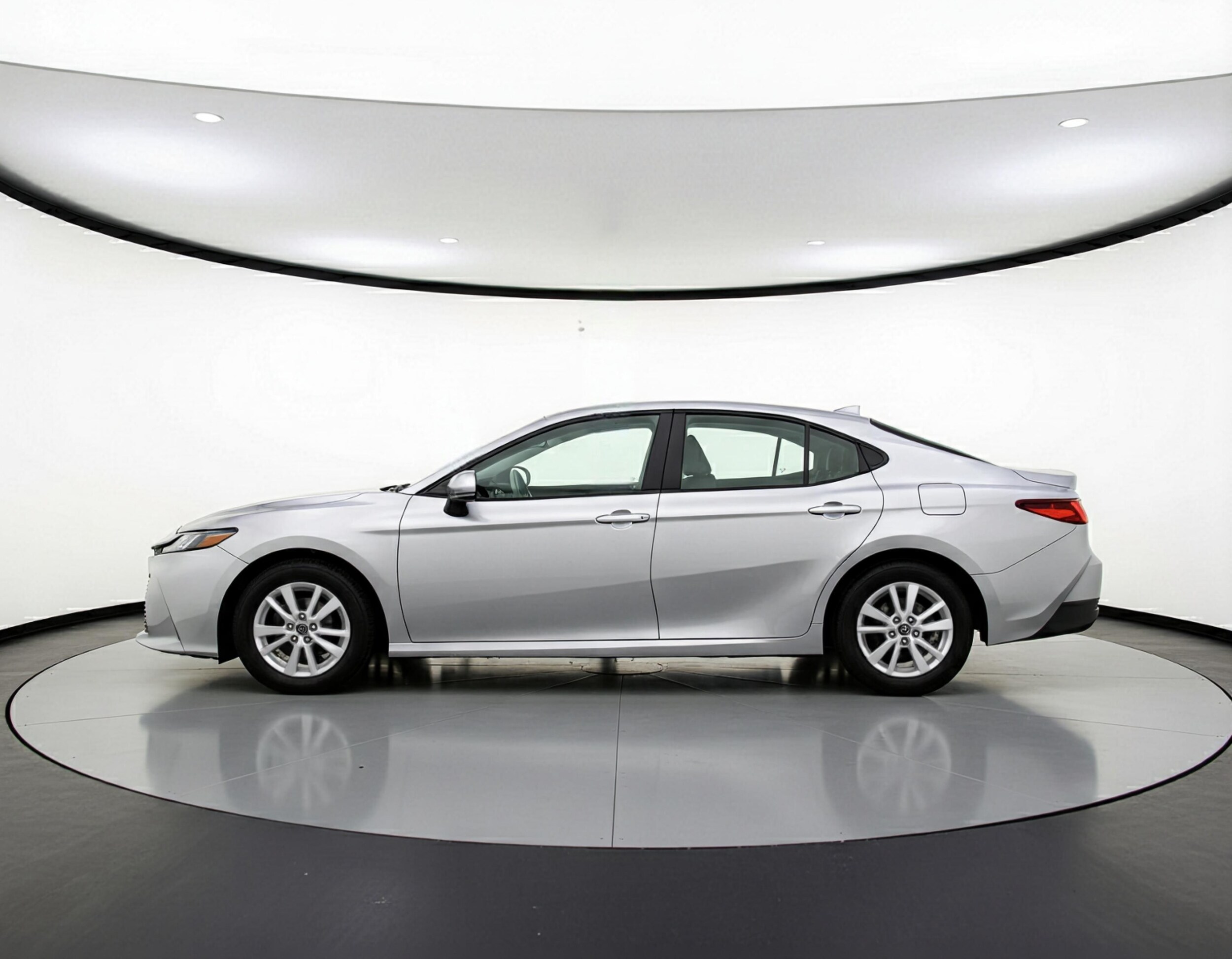 Thumbnail: 2025 Toyota Camry - 4