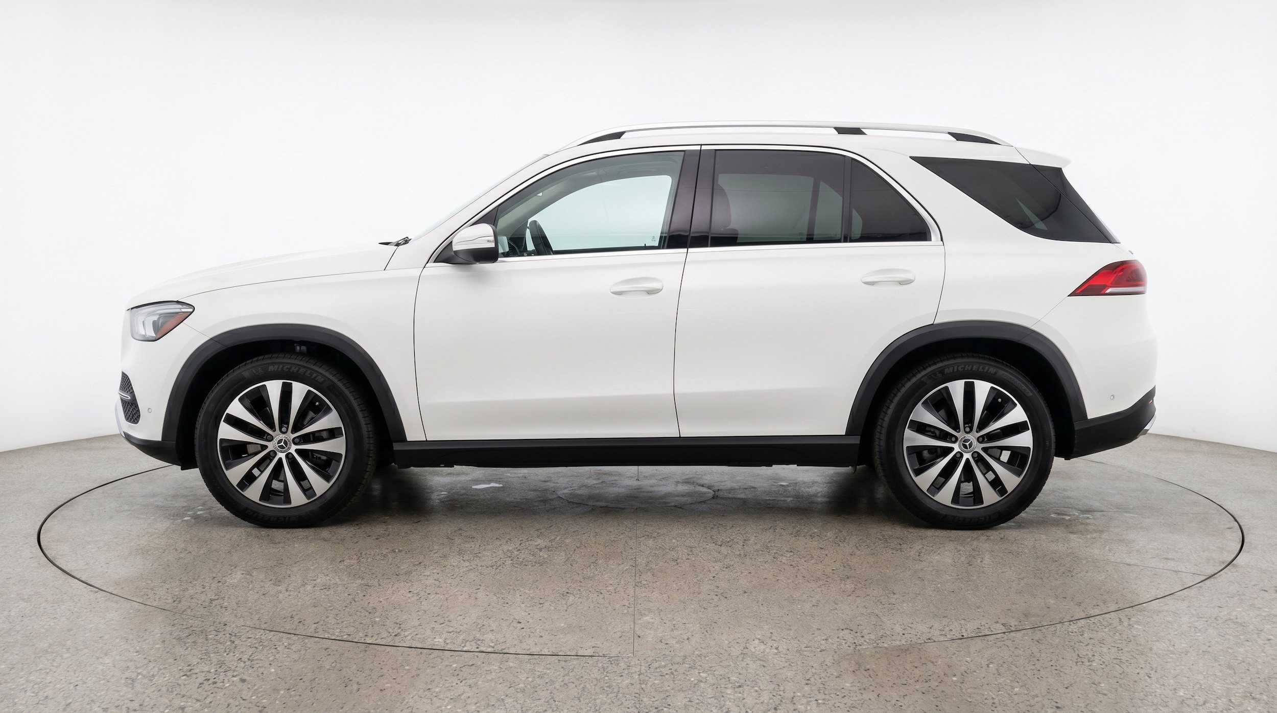 Thumbnail: 2026 Mercedes-Benz GLE - 5