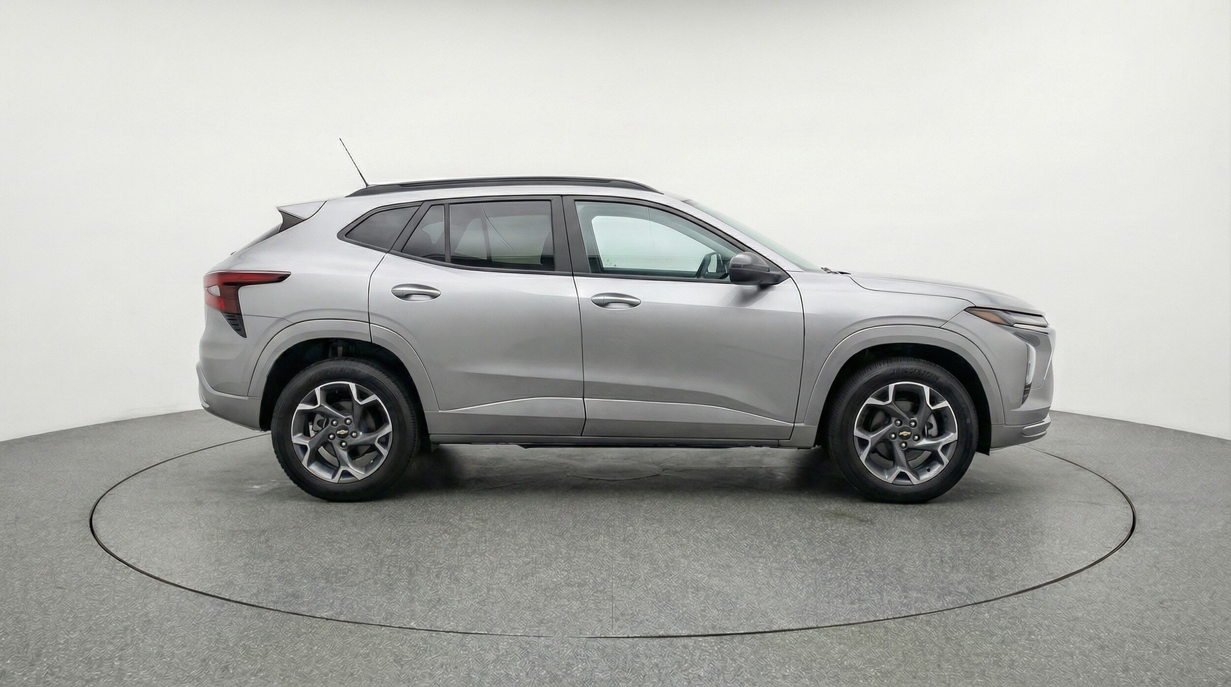 Thumbnail: 2025 Chevrolet Trax - 8