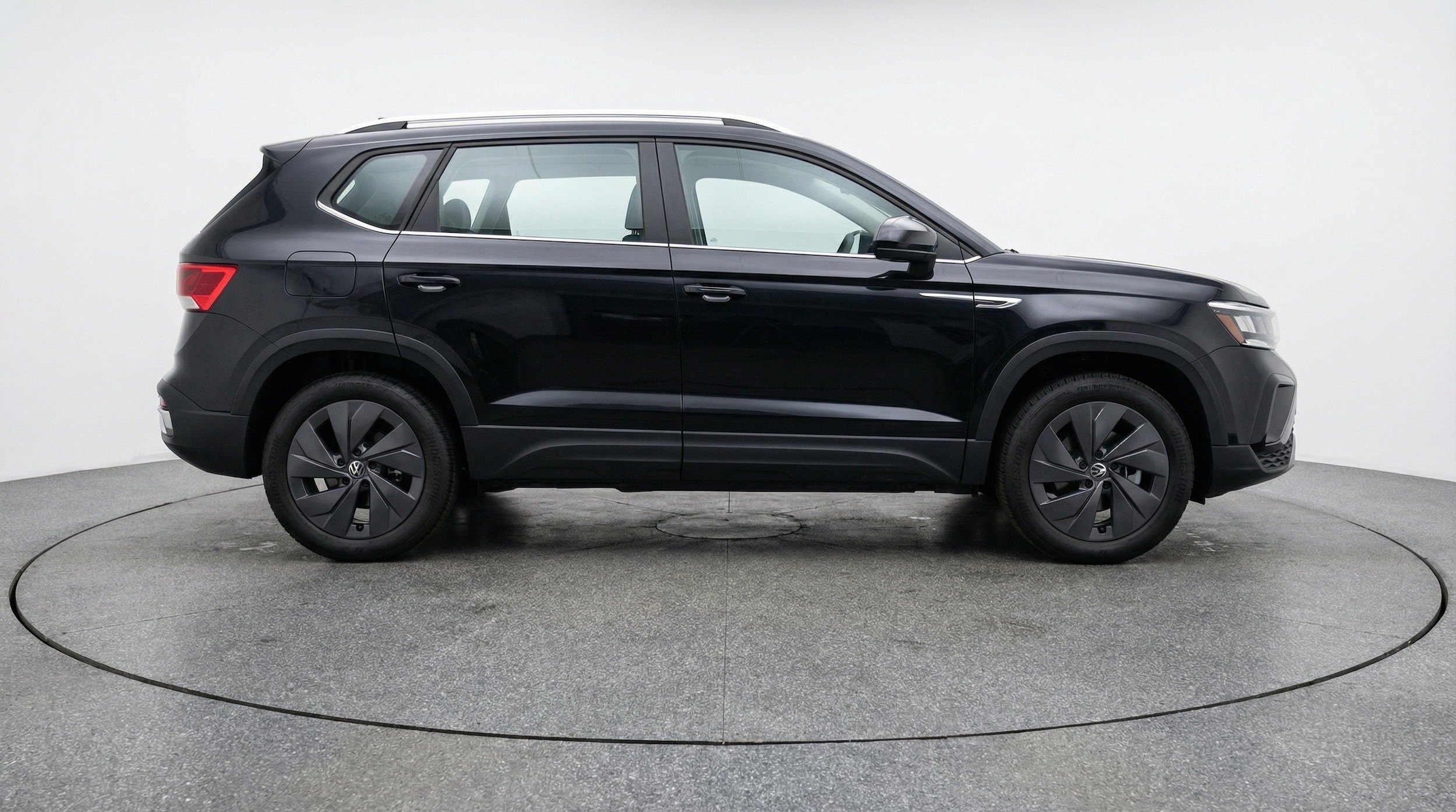 Thumbnail: 2026 Volkswagen Taos - 11