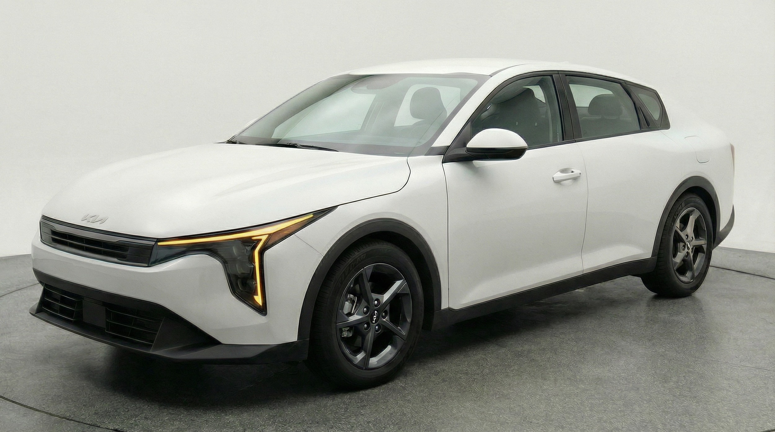 Thumbnail: 2025 Kia K4 - 3