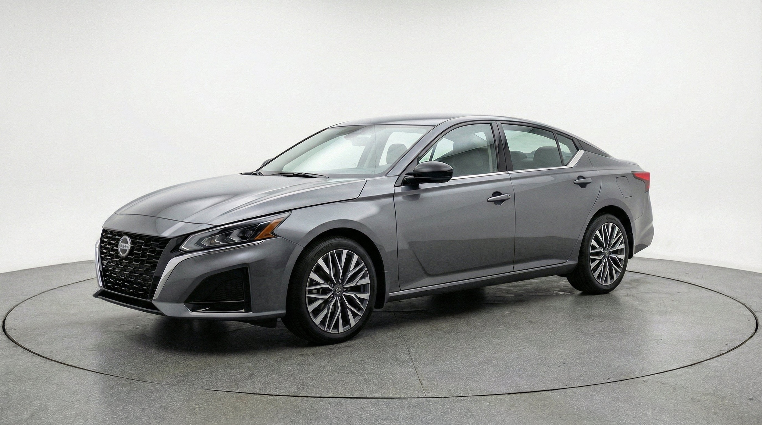 Thumbnail: 2025 Nissan Altima - 3
