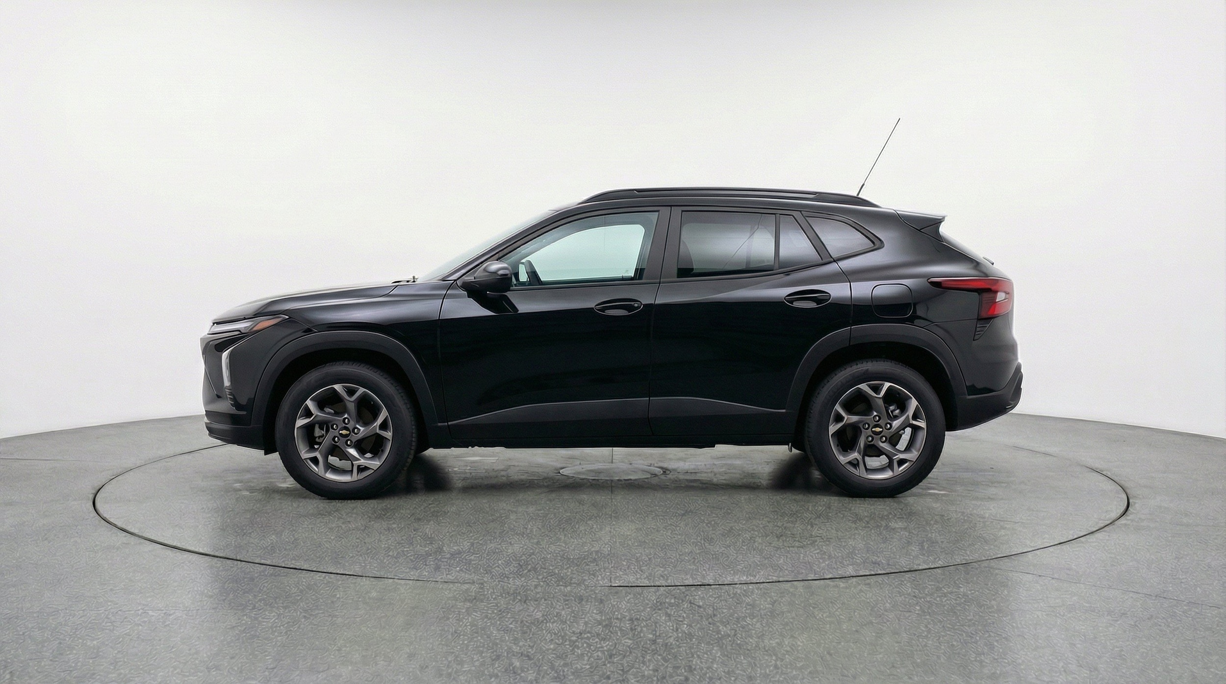 Thumbnail: 2025 Chevrolet Trax - 5