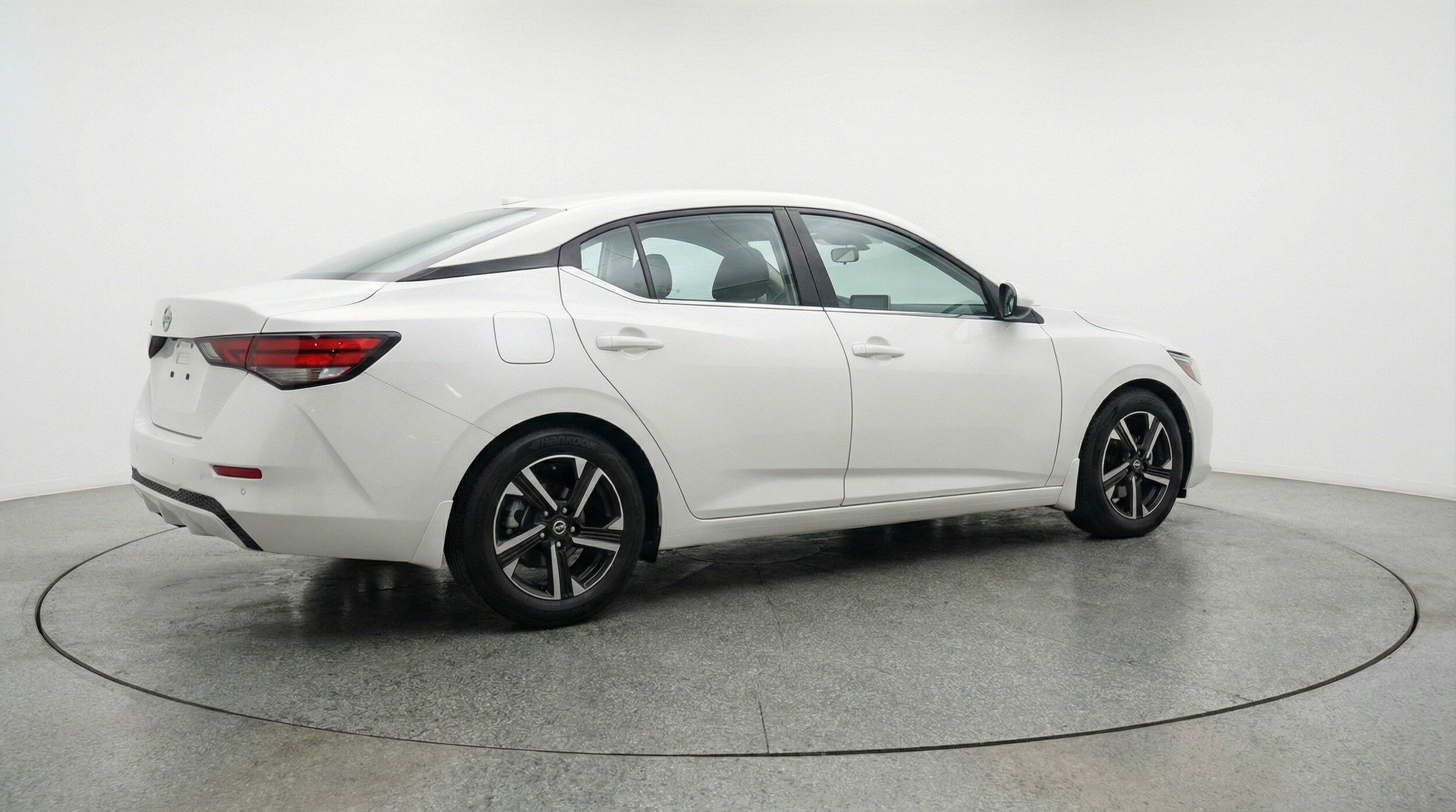 Thumbnail: 2025 Nissan Sentra - 9