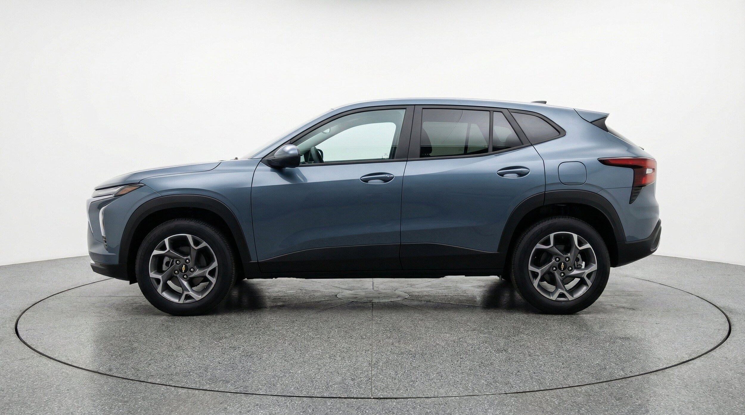 Thumbnail: 2025 Chevrolet Trax - 5
