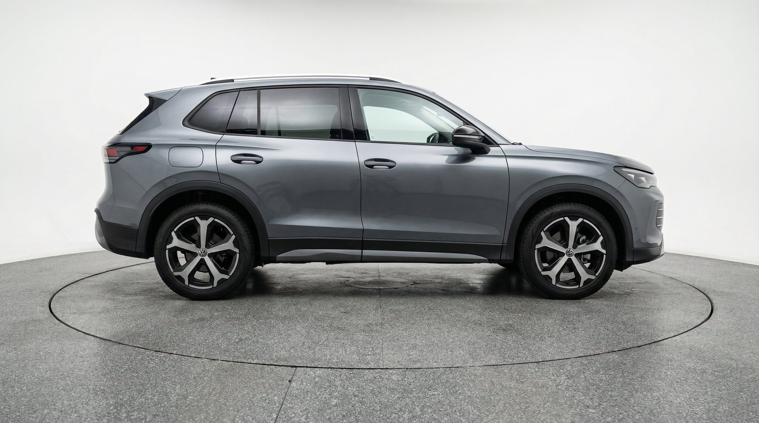 Thumbnail: 2026 Volkswagen Tiguan - 11