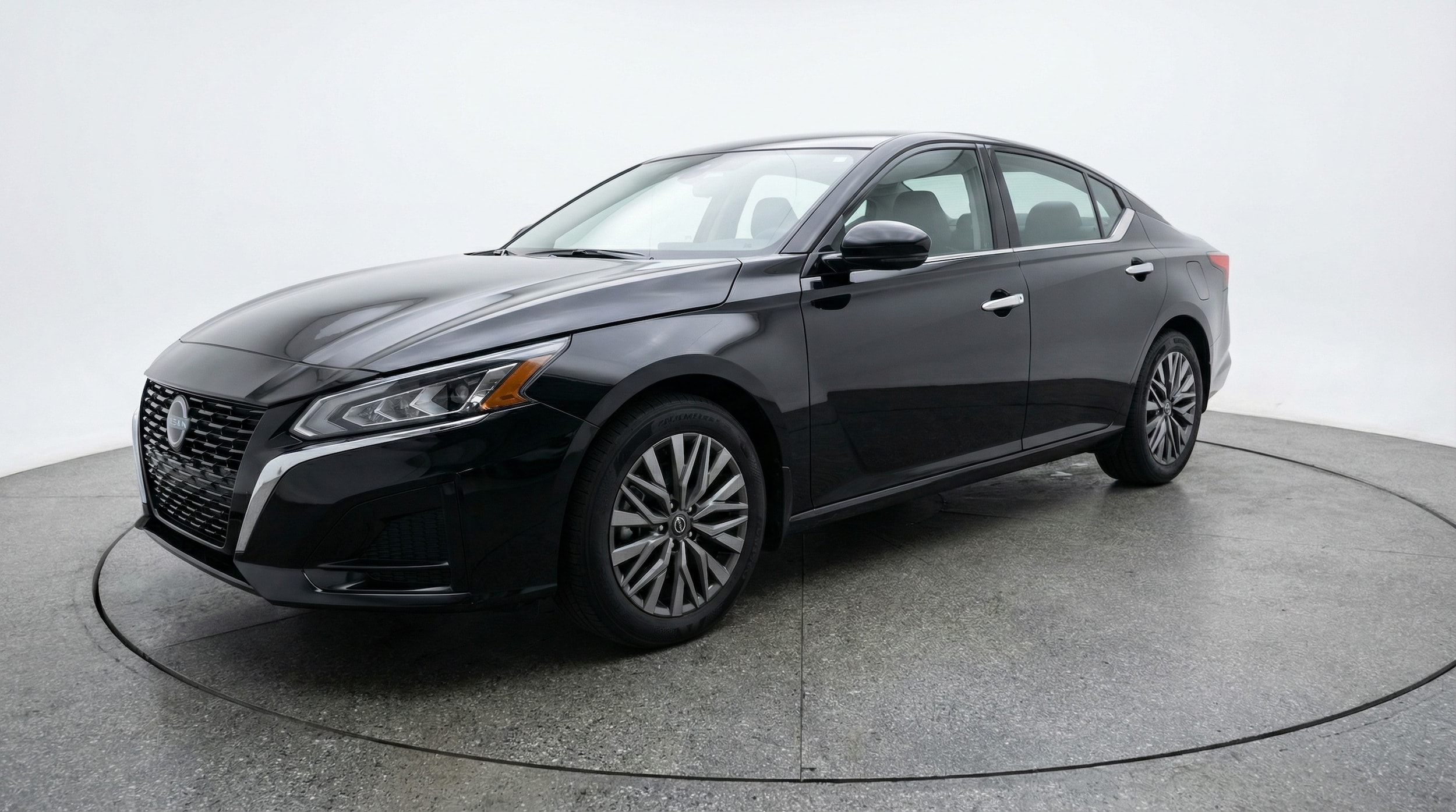 Thumbnail: 2025 Nissan Altima - 3