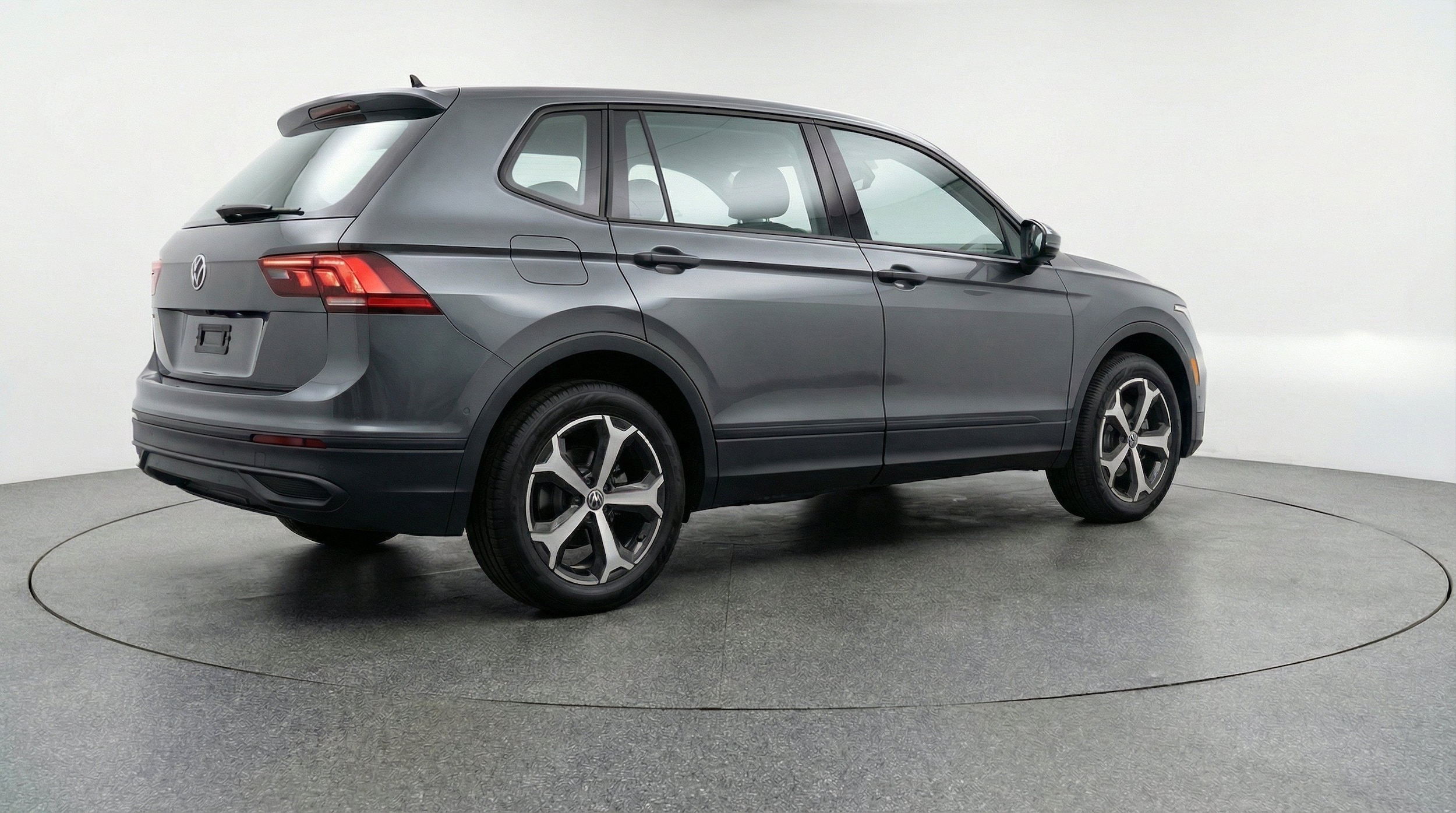 Thumbnail: 2026 Volkswagen Tiguan - 9