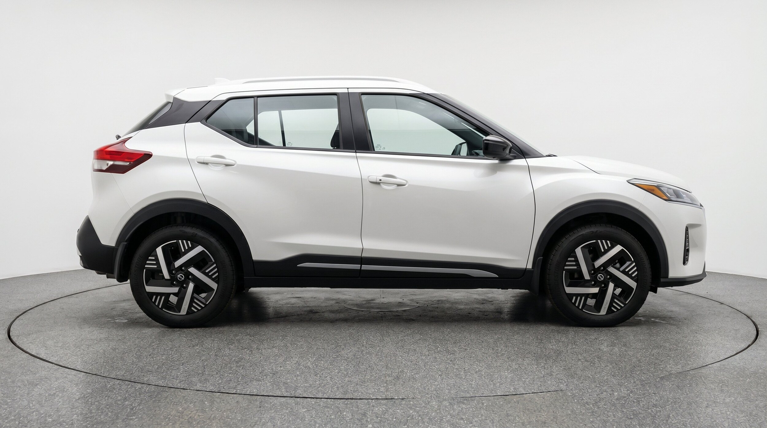 Thumbnail: 2026 Nissan Kicks - 11