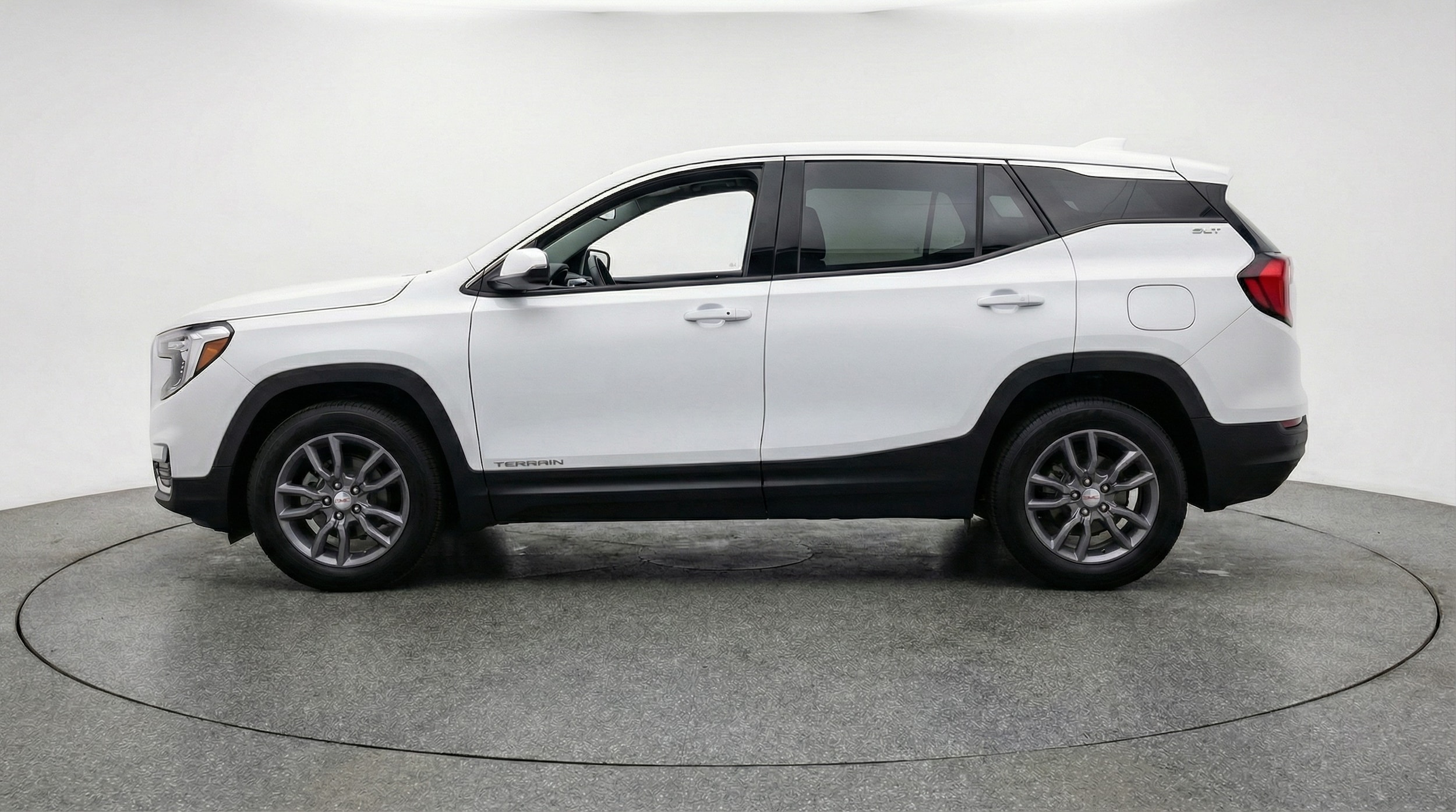 Thumbnail: 2024 GMC Terrain - 4