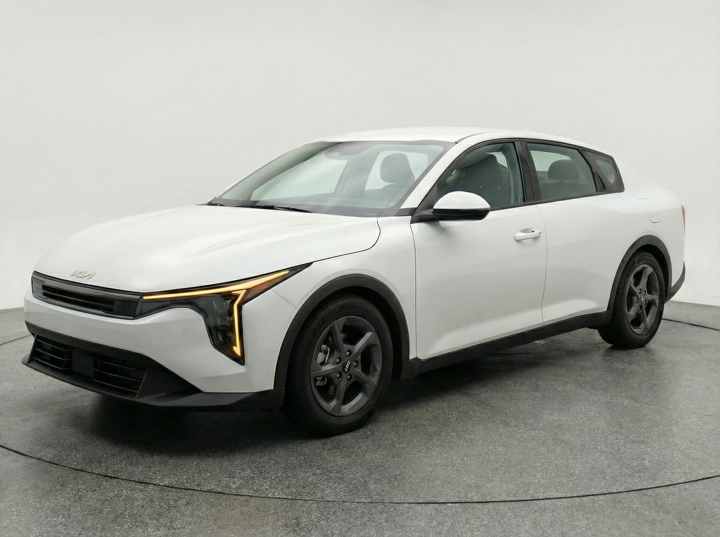 Thumbnail: 2025 Kia K4 - 3